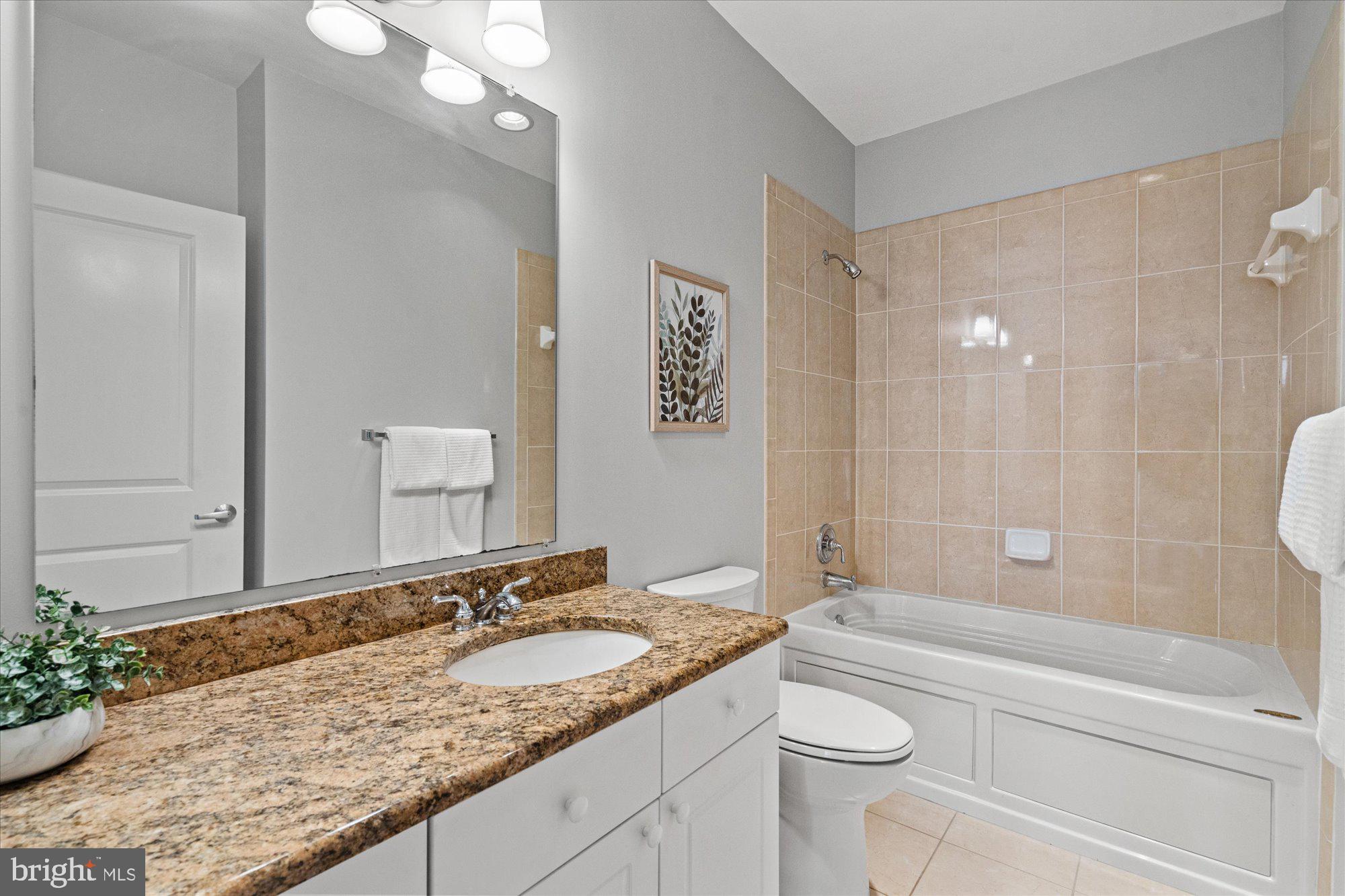 181 E REED AVENUE 108