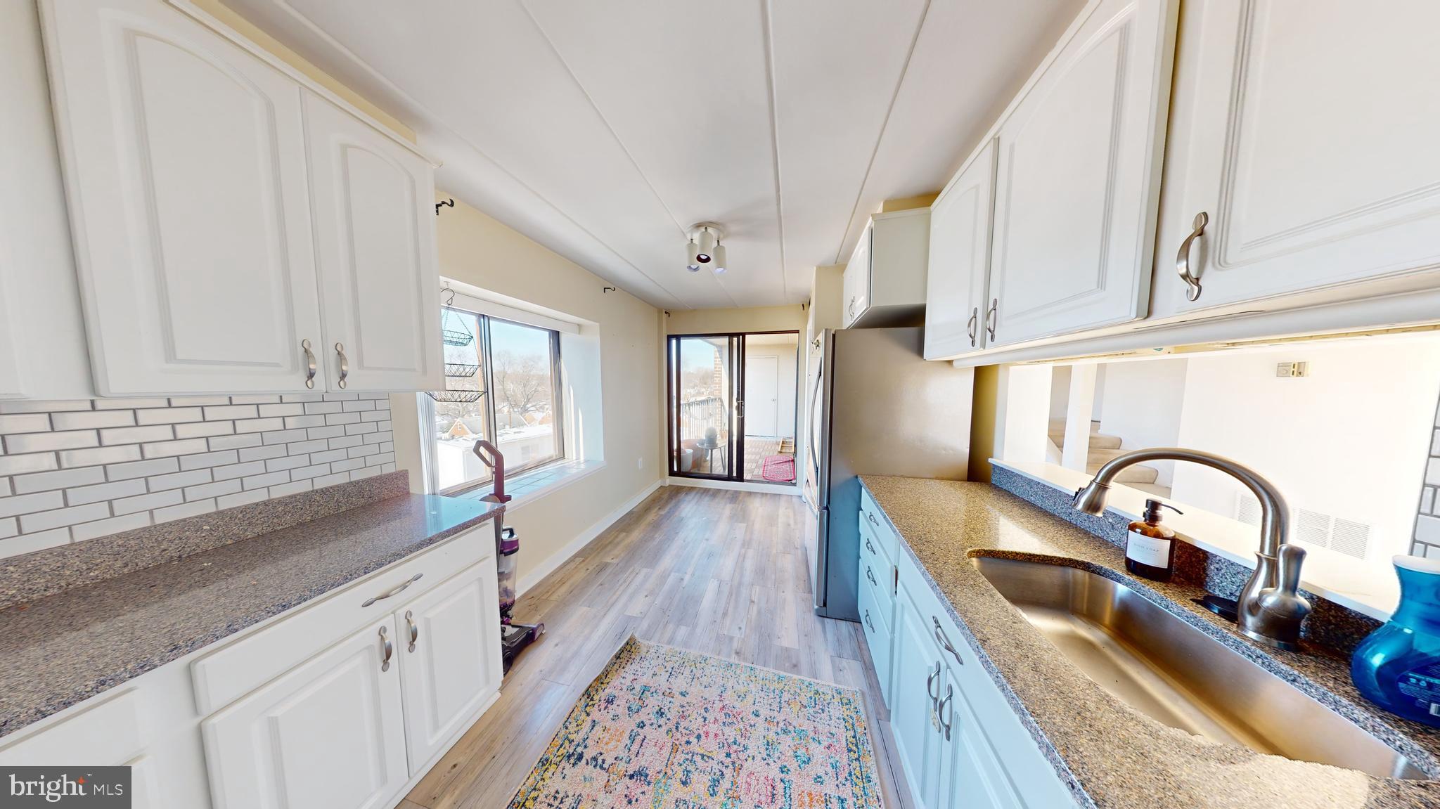 112 ROBERTS LANE 300