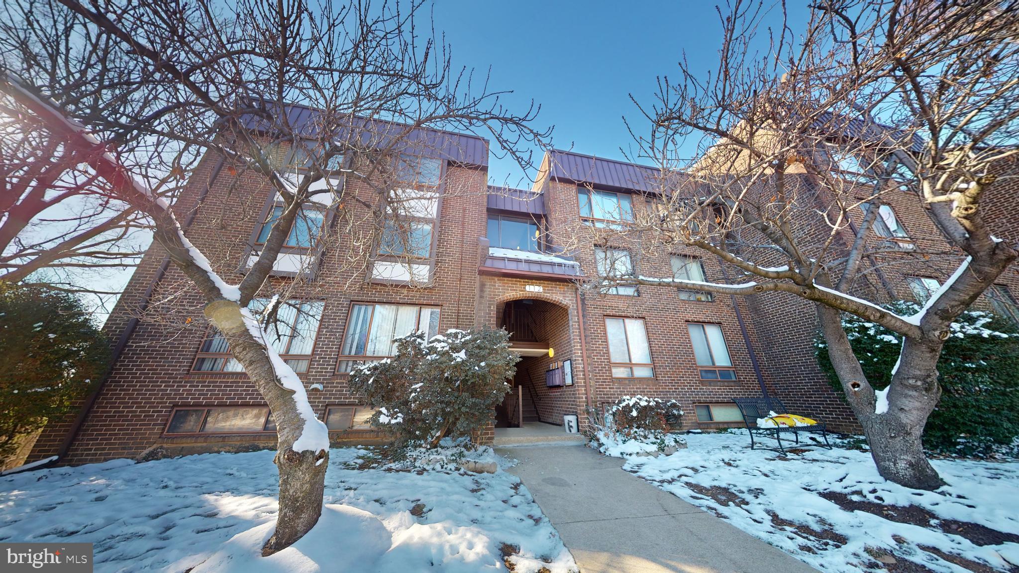112 ROBERTS LANE 300