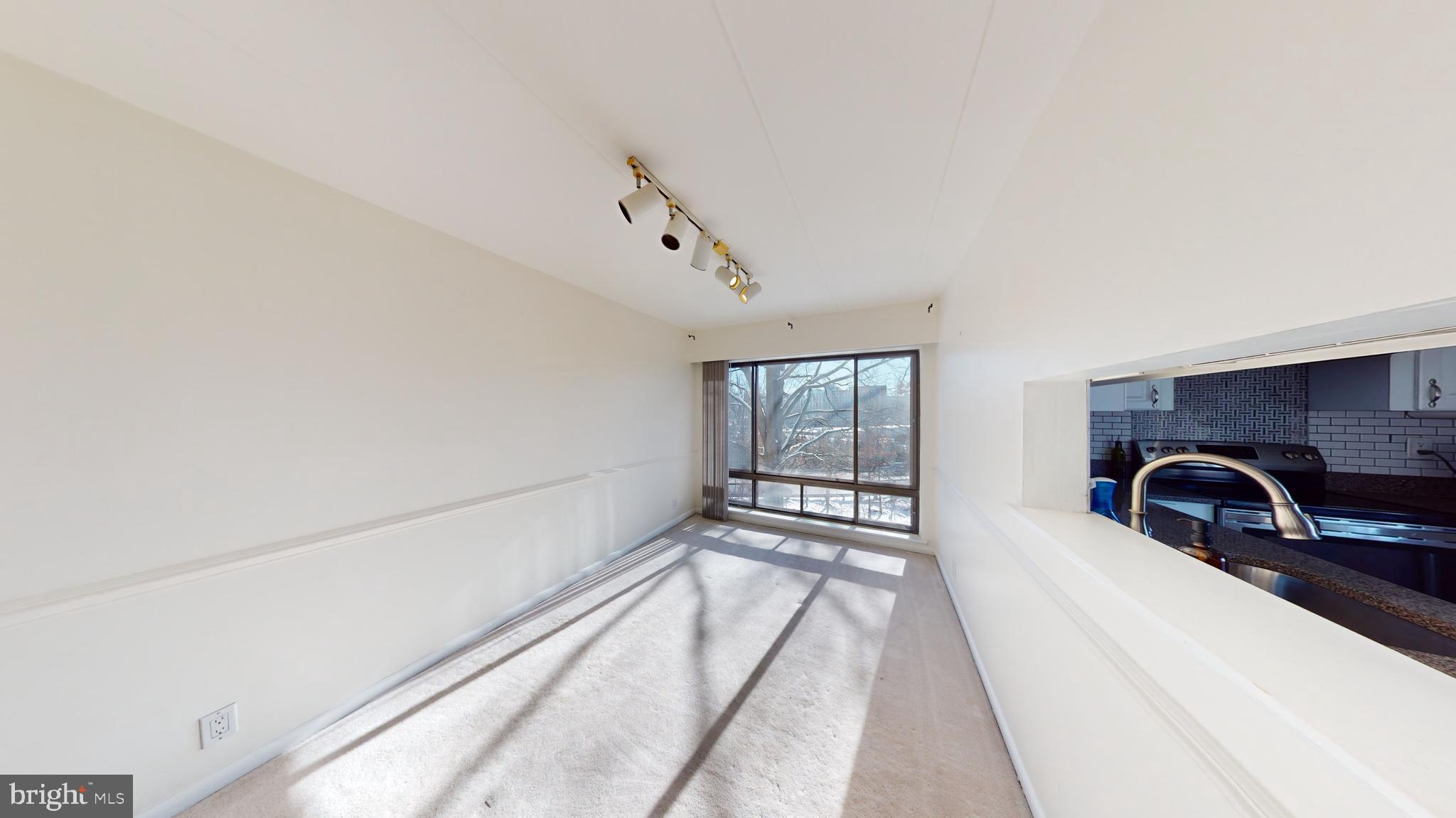 112 ROBERTS LANE 300