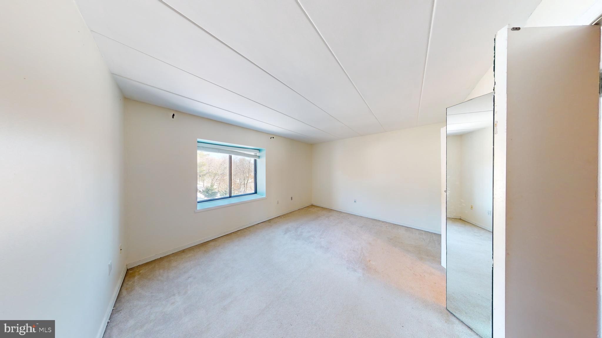 112 ROBERTS LANE 300