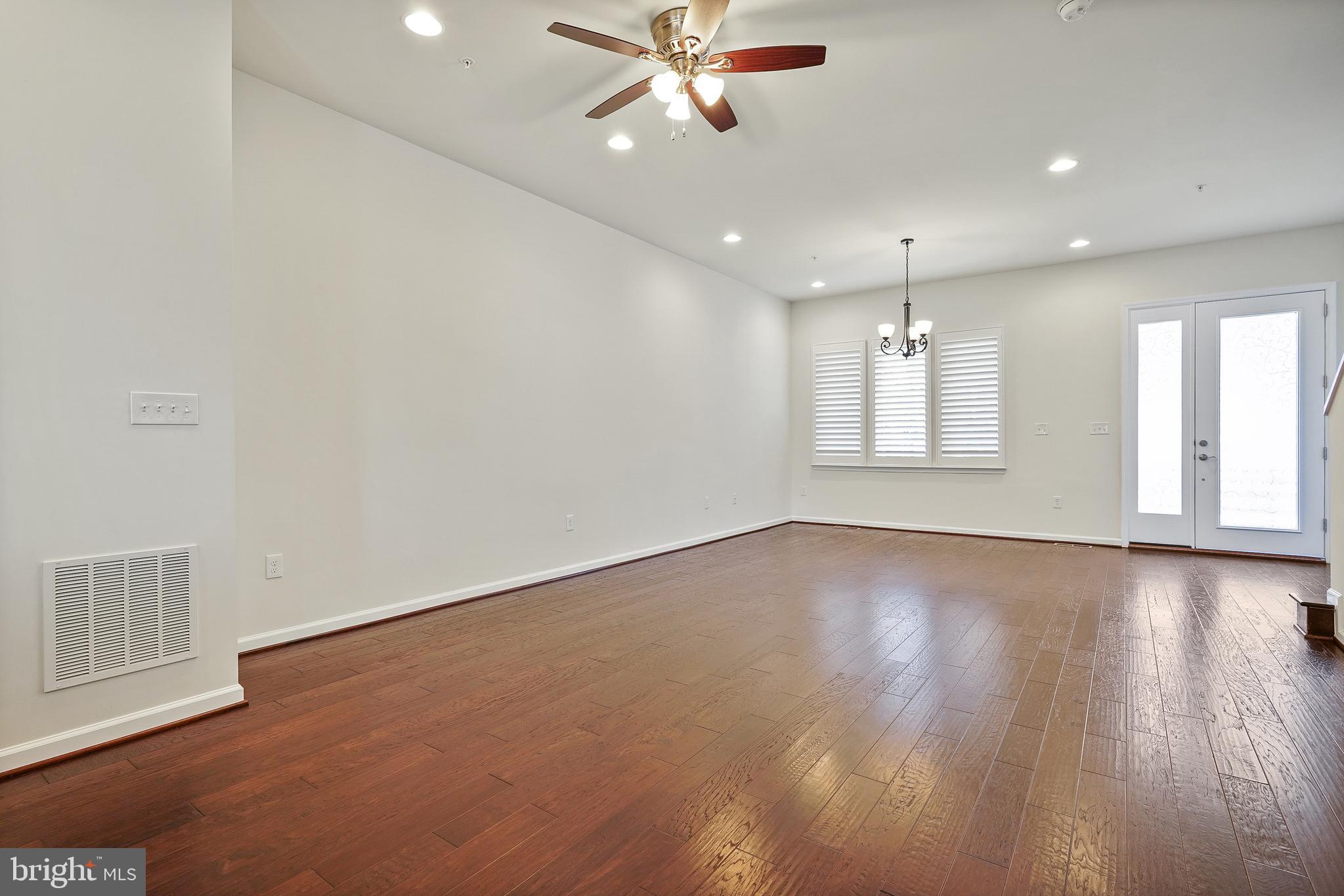 132 CAMBRIA WALK