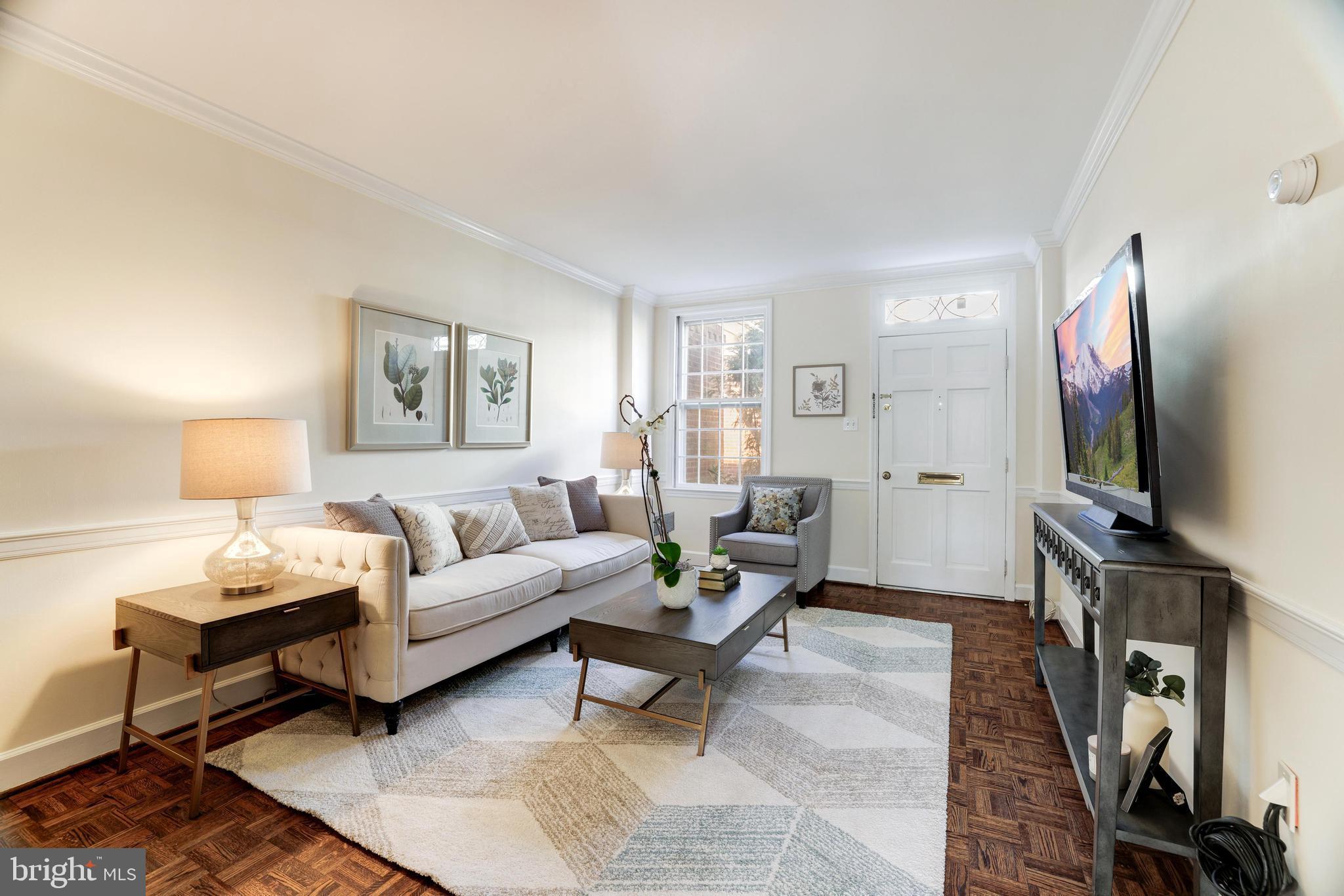 320 N SAINT ASAPH STREET 10