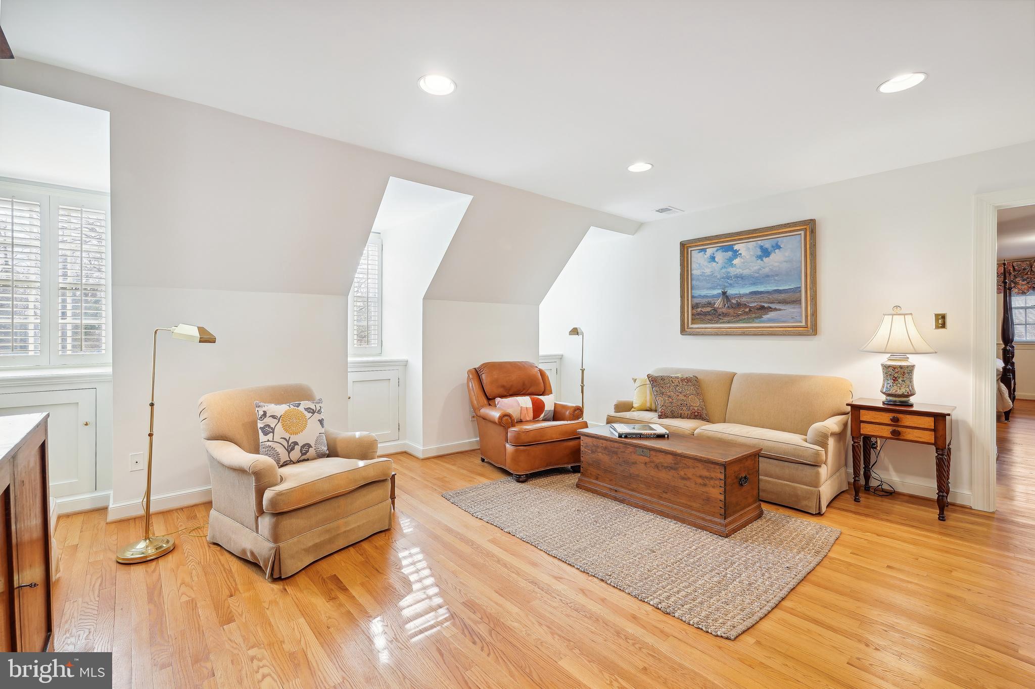3720 SEMINARY ROAD