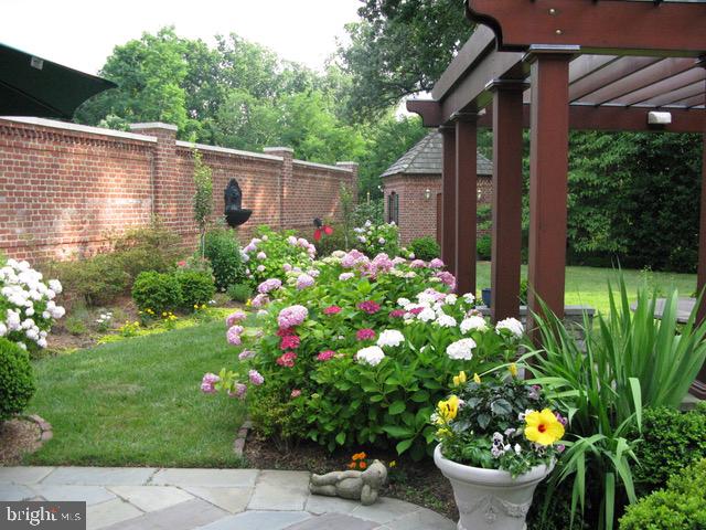 3720 SEMINARY ROAD