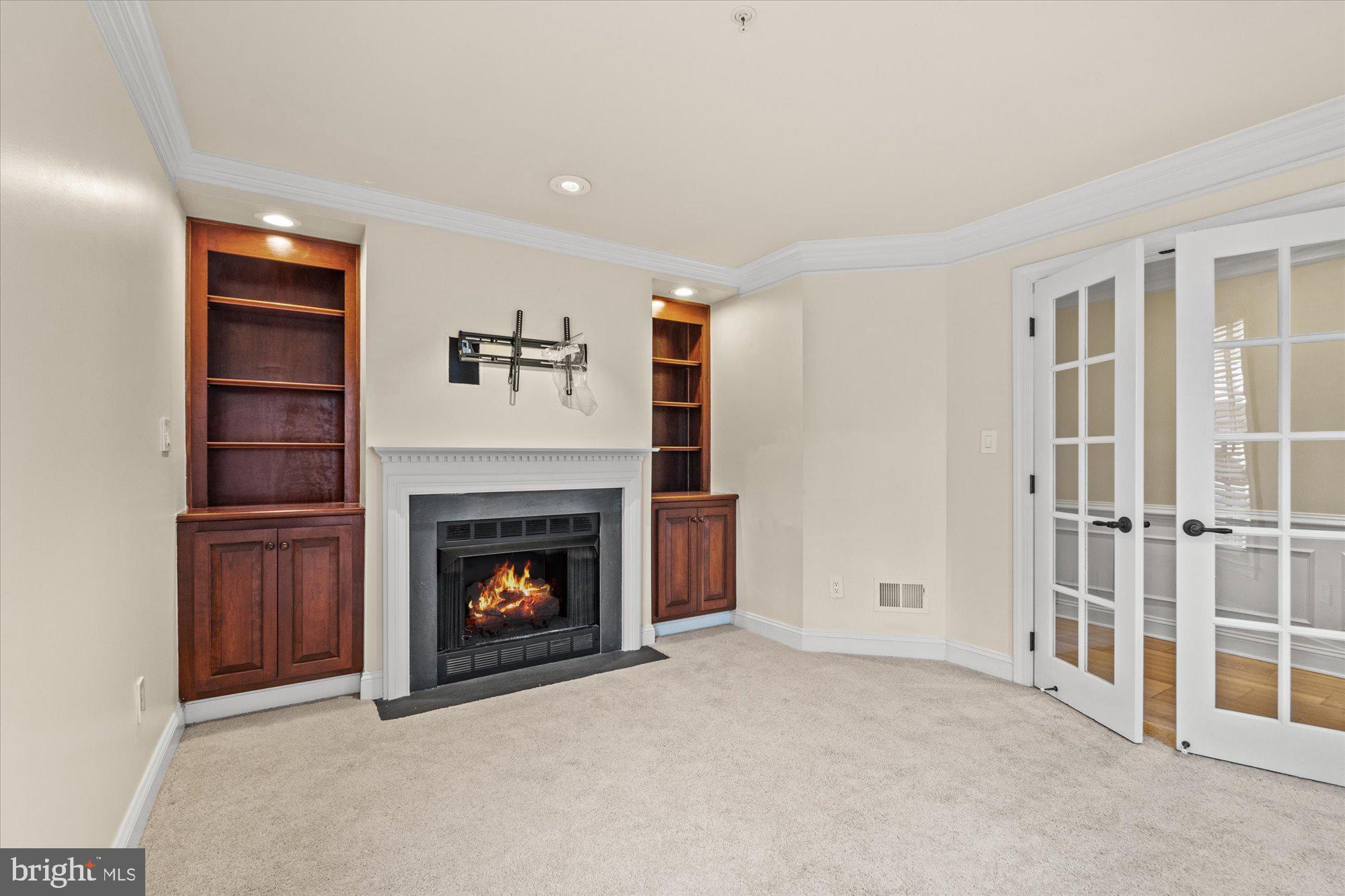 306 S FAYETTE STREET