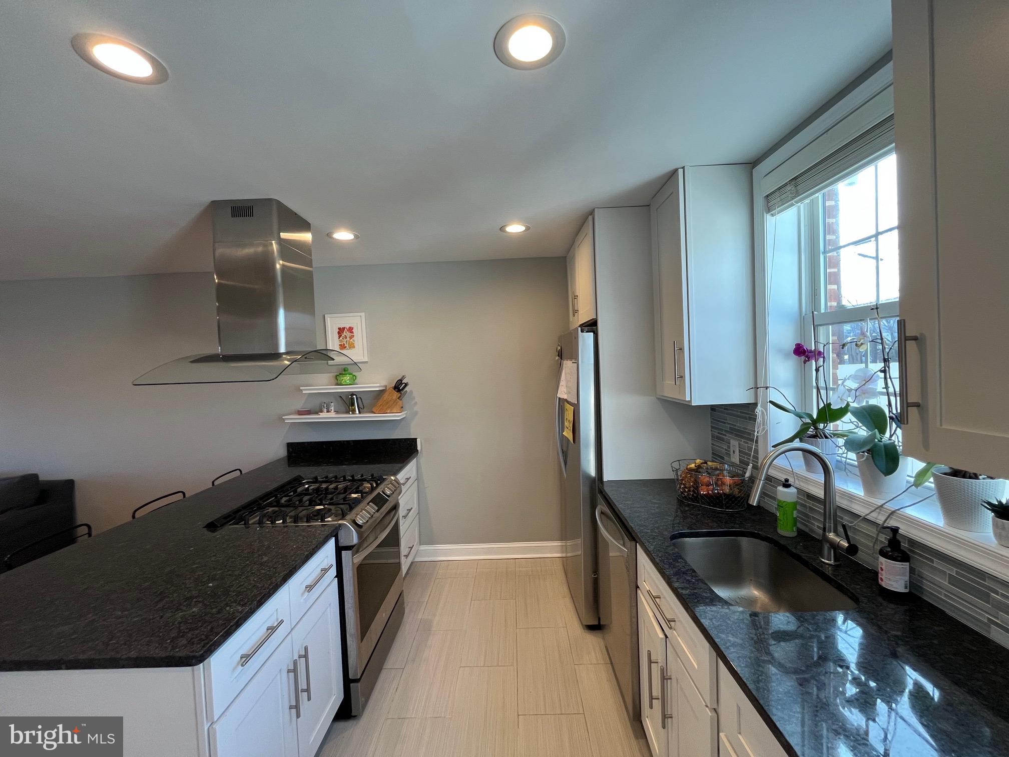 3810 EDISON STREET