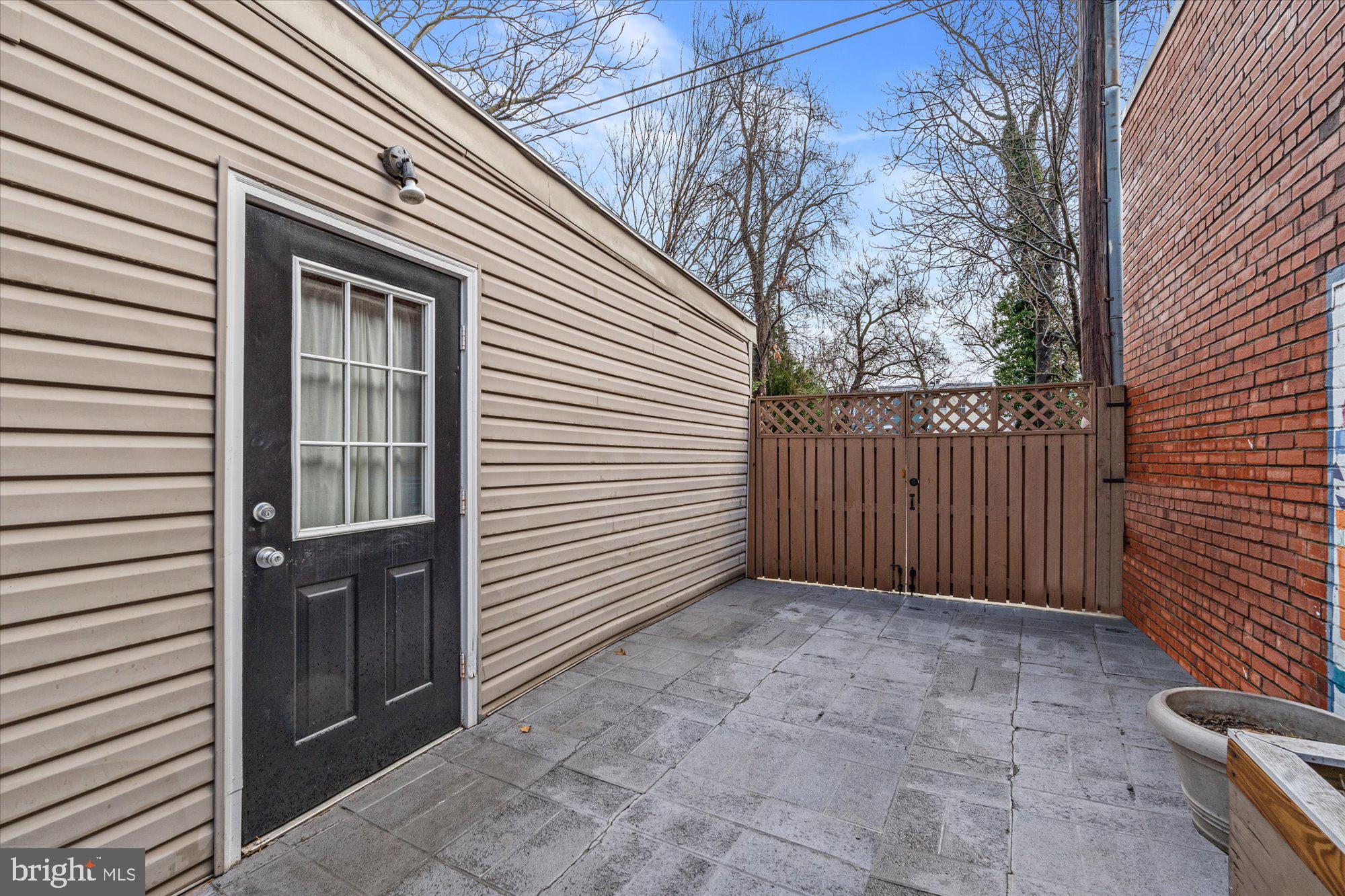 417 N ALFRED STREET