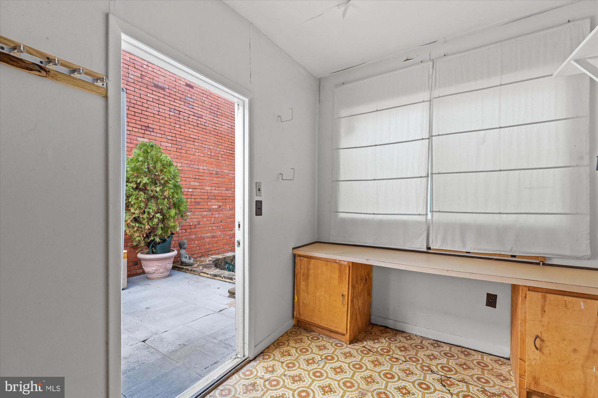417 N ALFRED STREET