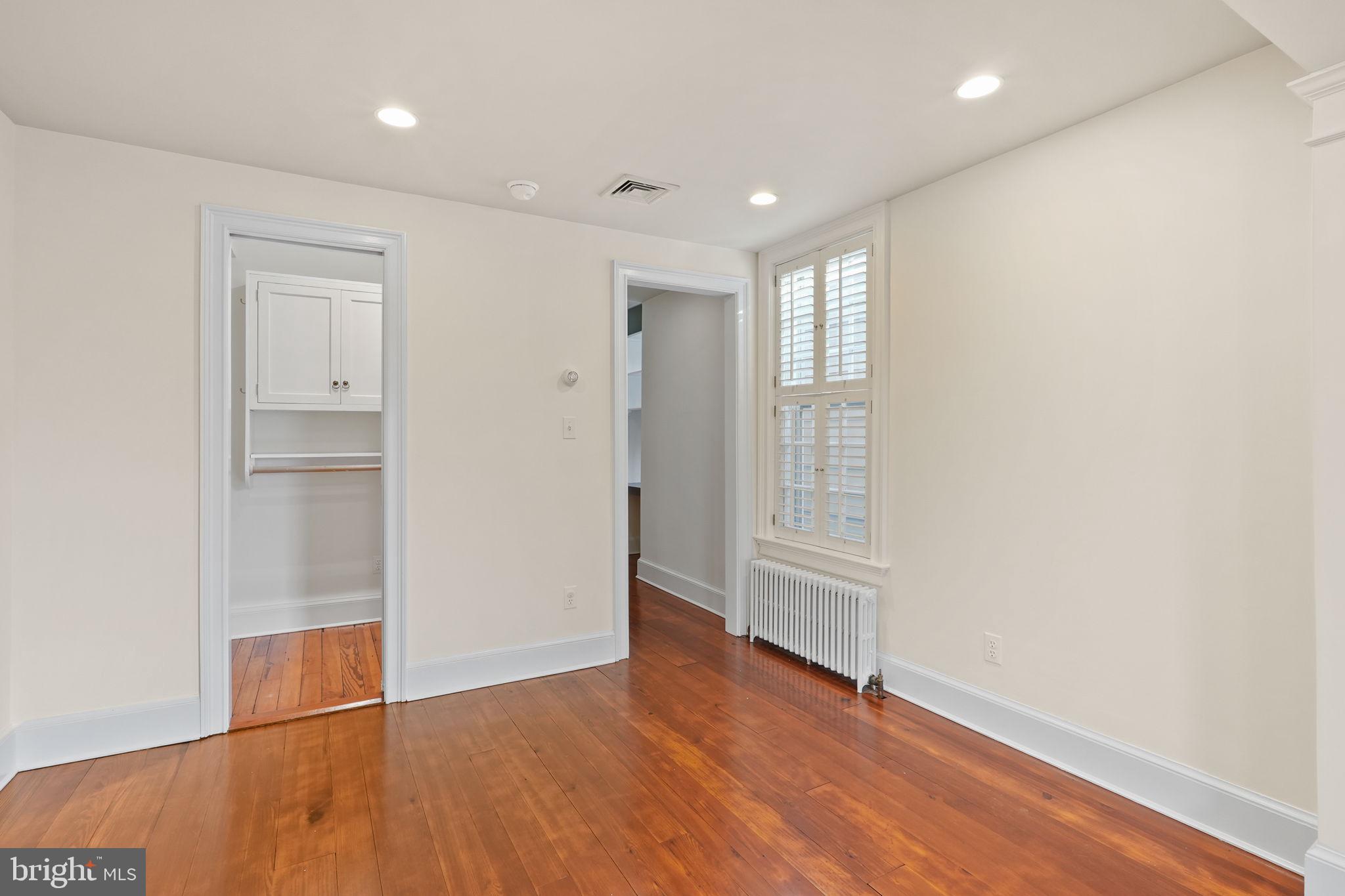 513 S FAIRFAX STREET
