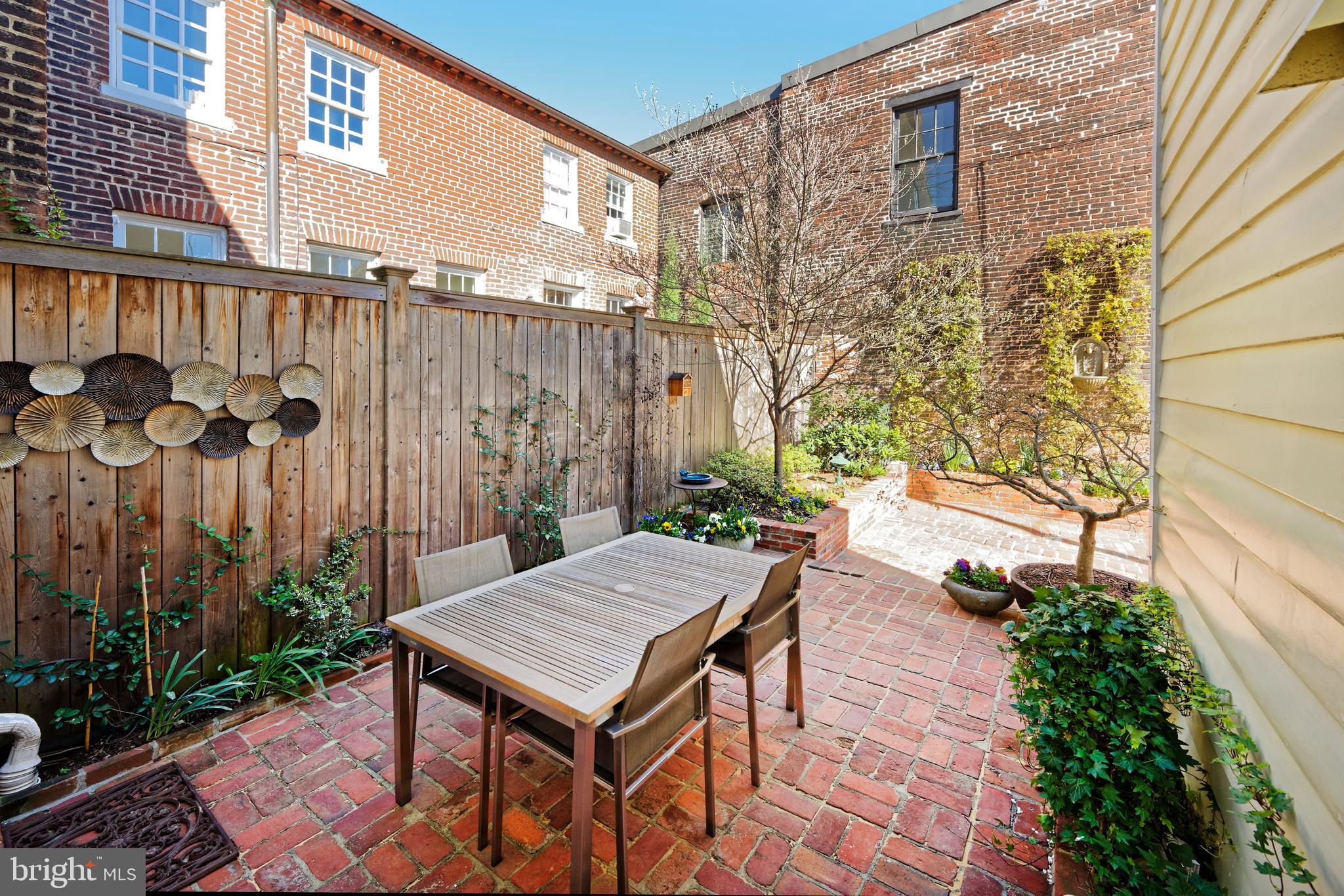 201 CAMERON STREET