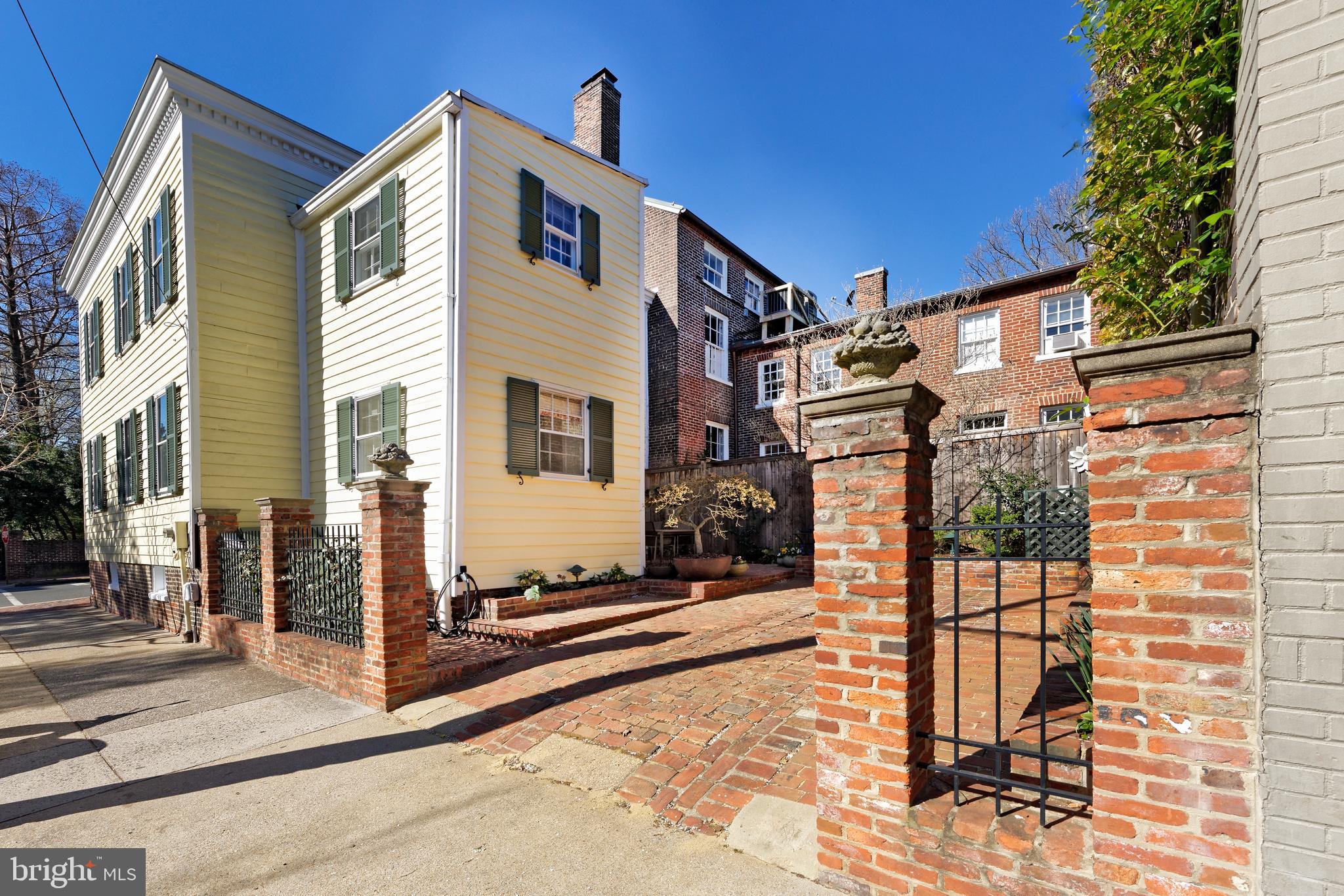 201 CAMERON STREET