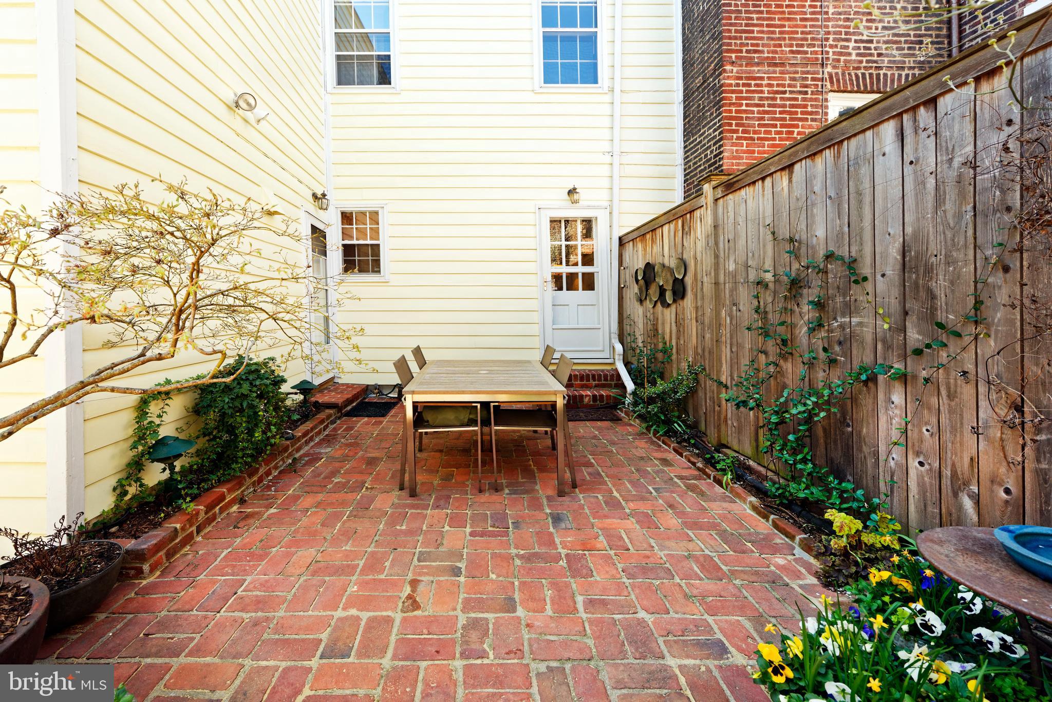 201 CAMERON STREET