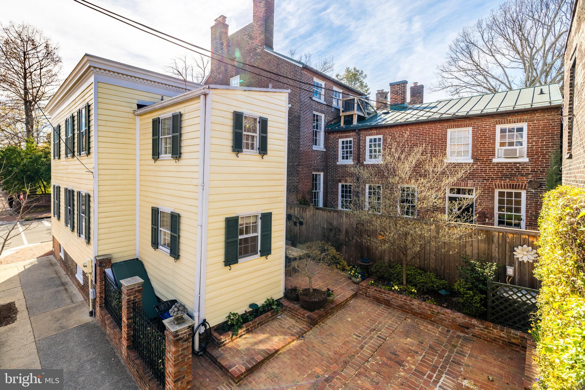 201 CAMERON STREET