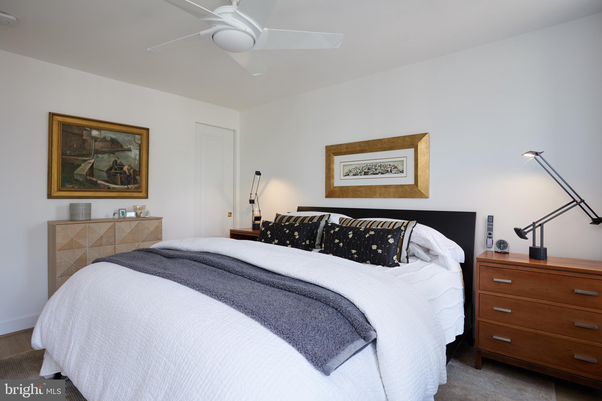 200 FAIRFAX STREET S 6