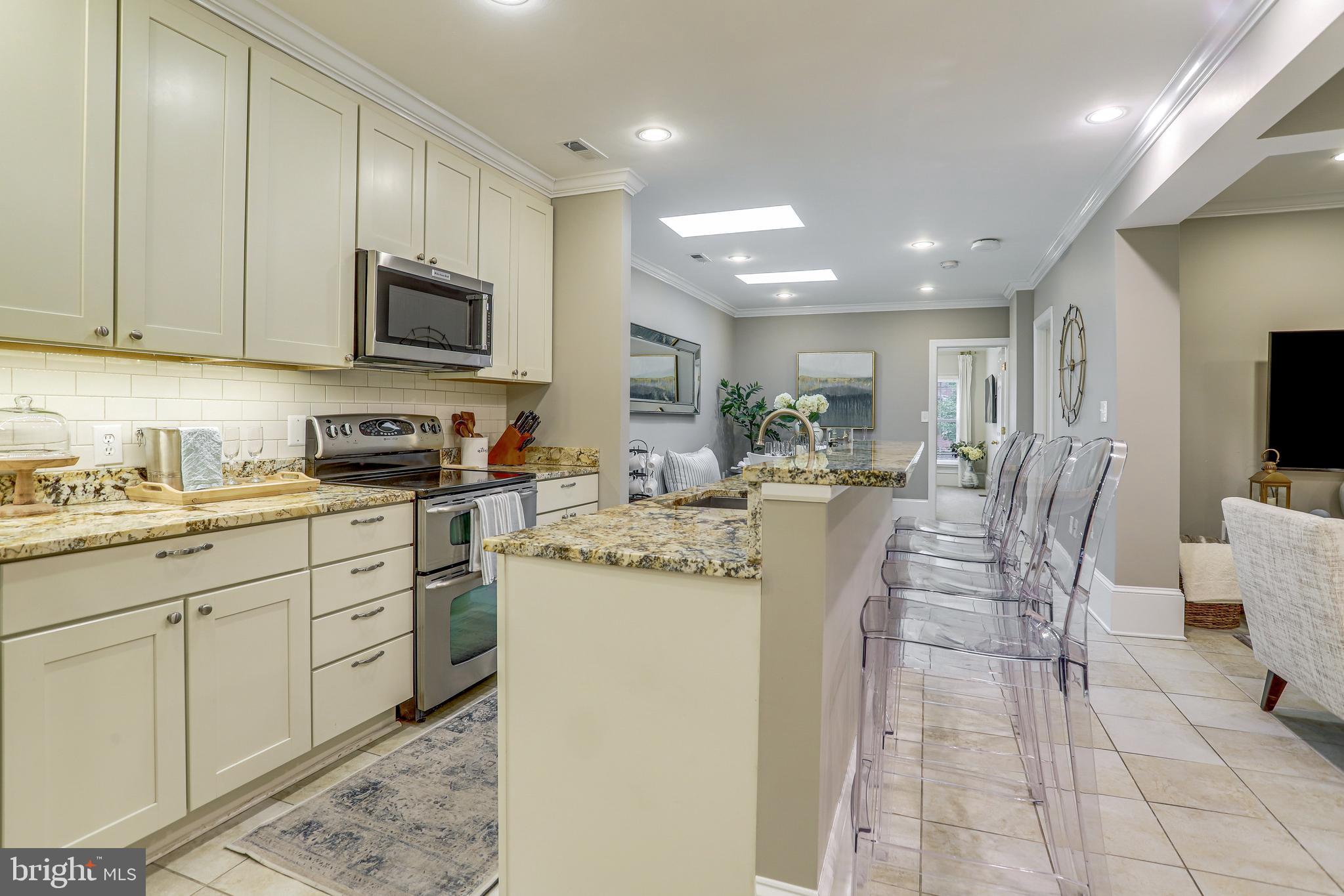 129 S FAIRFAX STREET