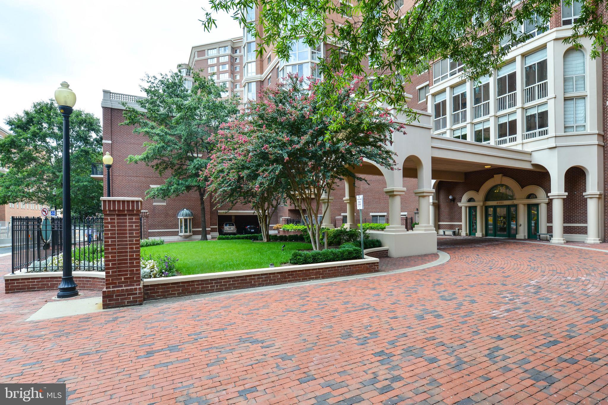 2151 JAMIESON AVENUE 2104