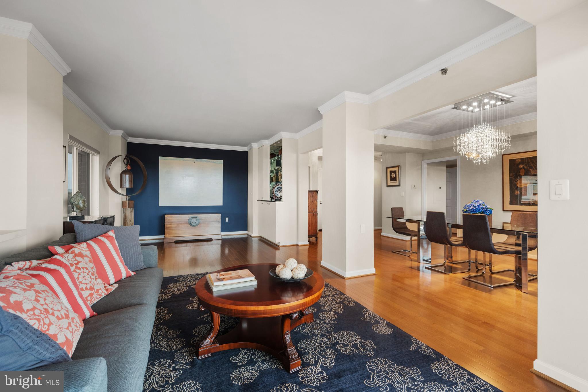 2151 JAMIESON AVENUE 2104