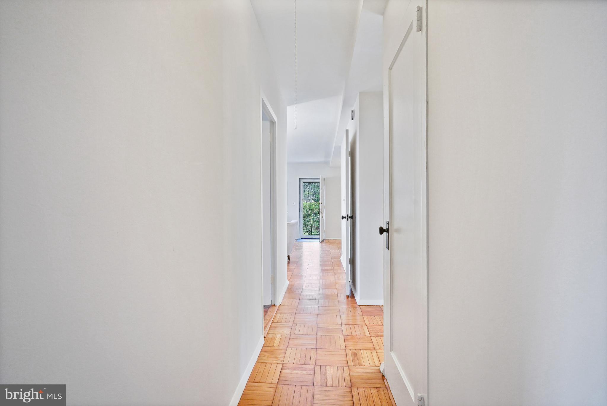 3323 VALLEY DRIVE