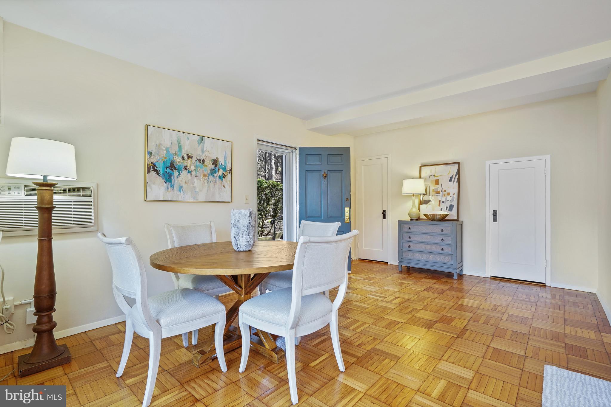 3323 VALLEY DRIVE