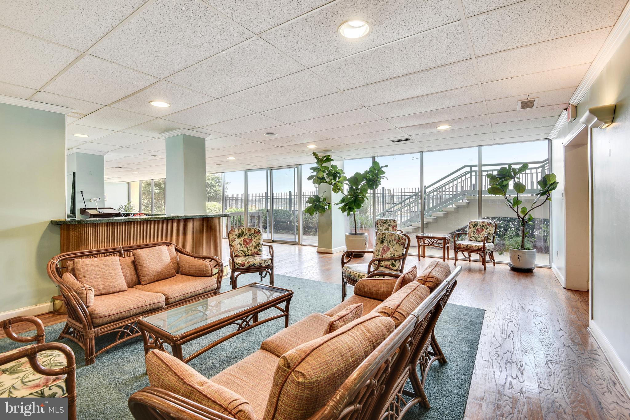 501 SLATERS LANE 606