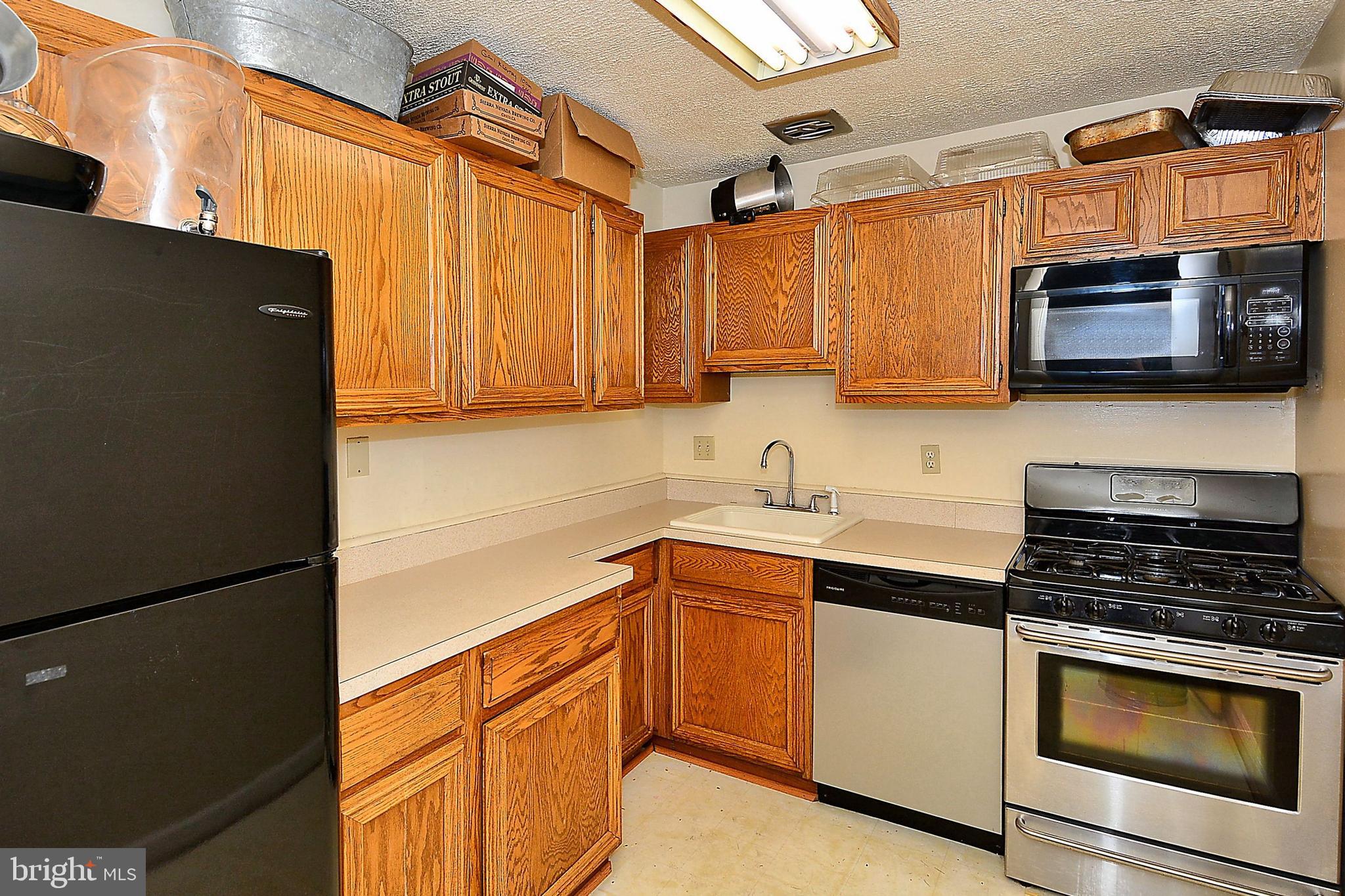 501 SLATERS LANE 606