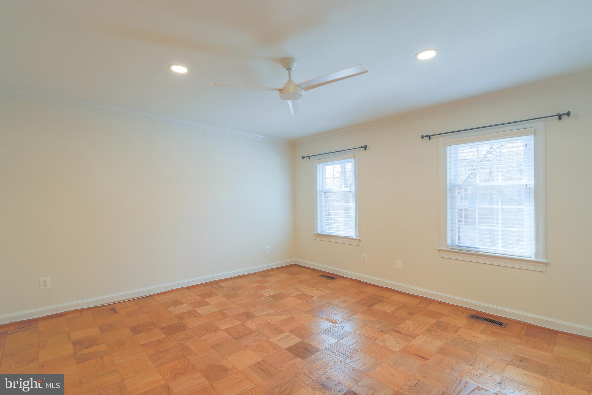 215 ORONOCO STREET