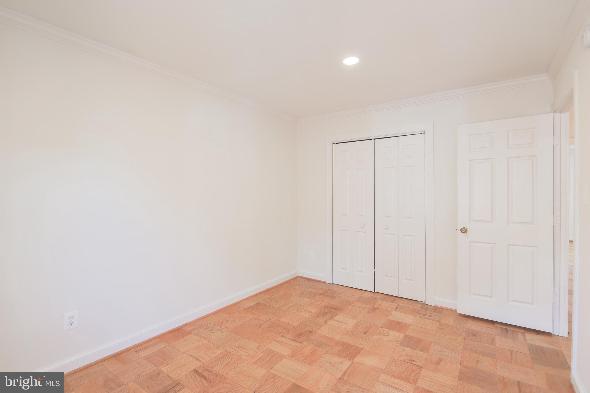 215 ORONOCO STREET