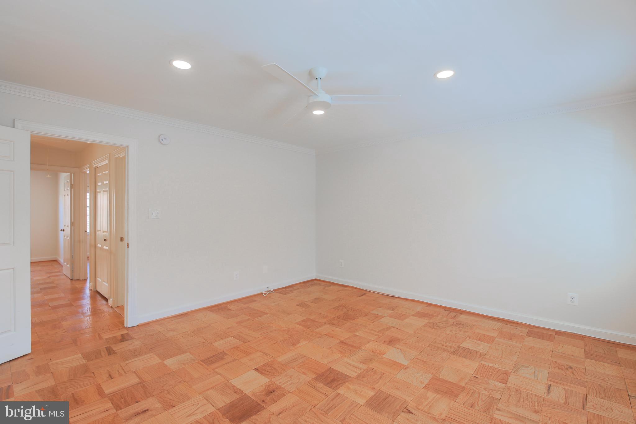 215 ORONOCO STREET