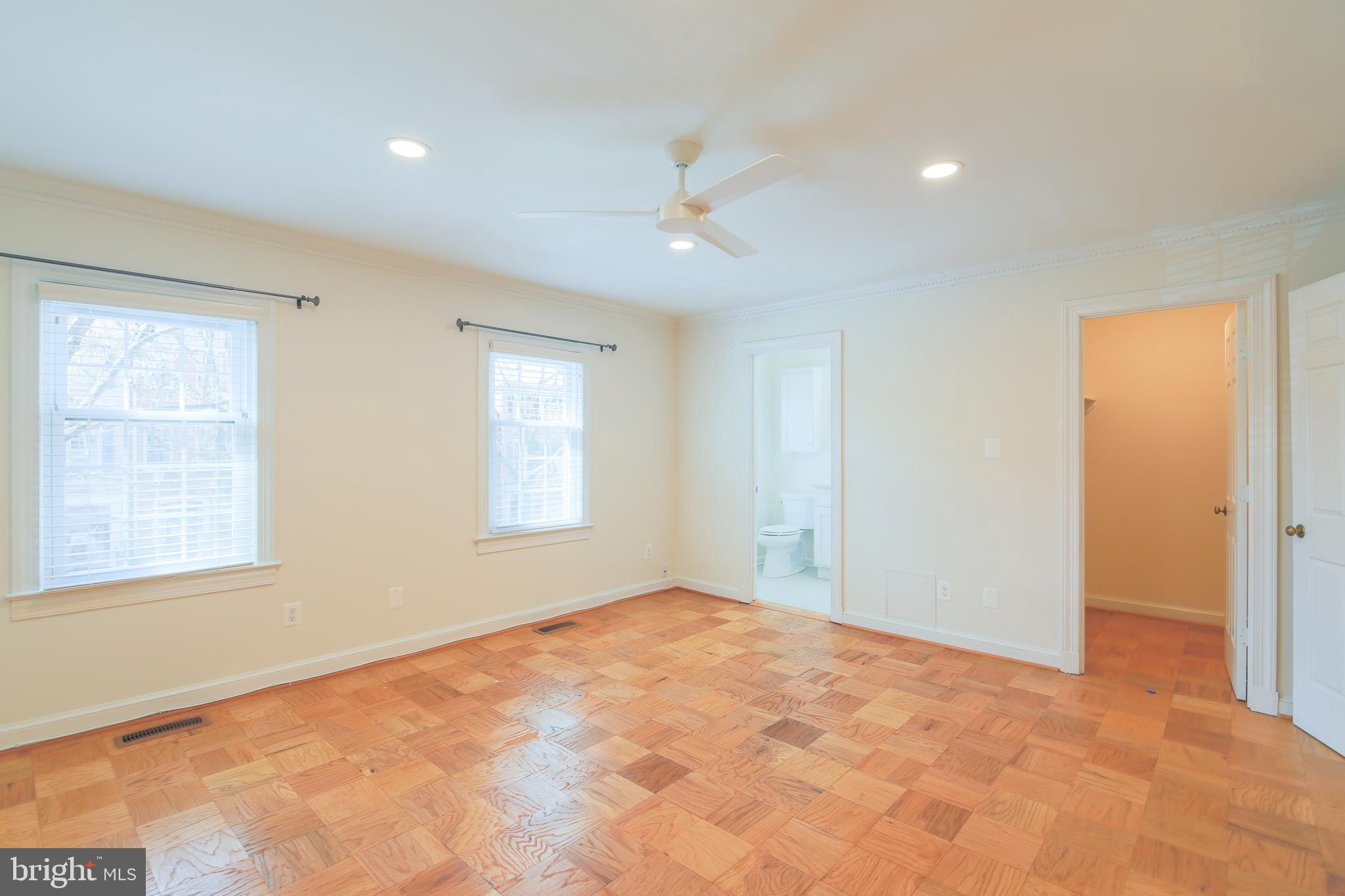 215 ORONOCO STREET