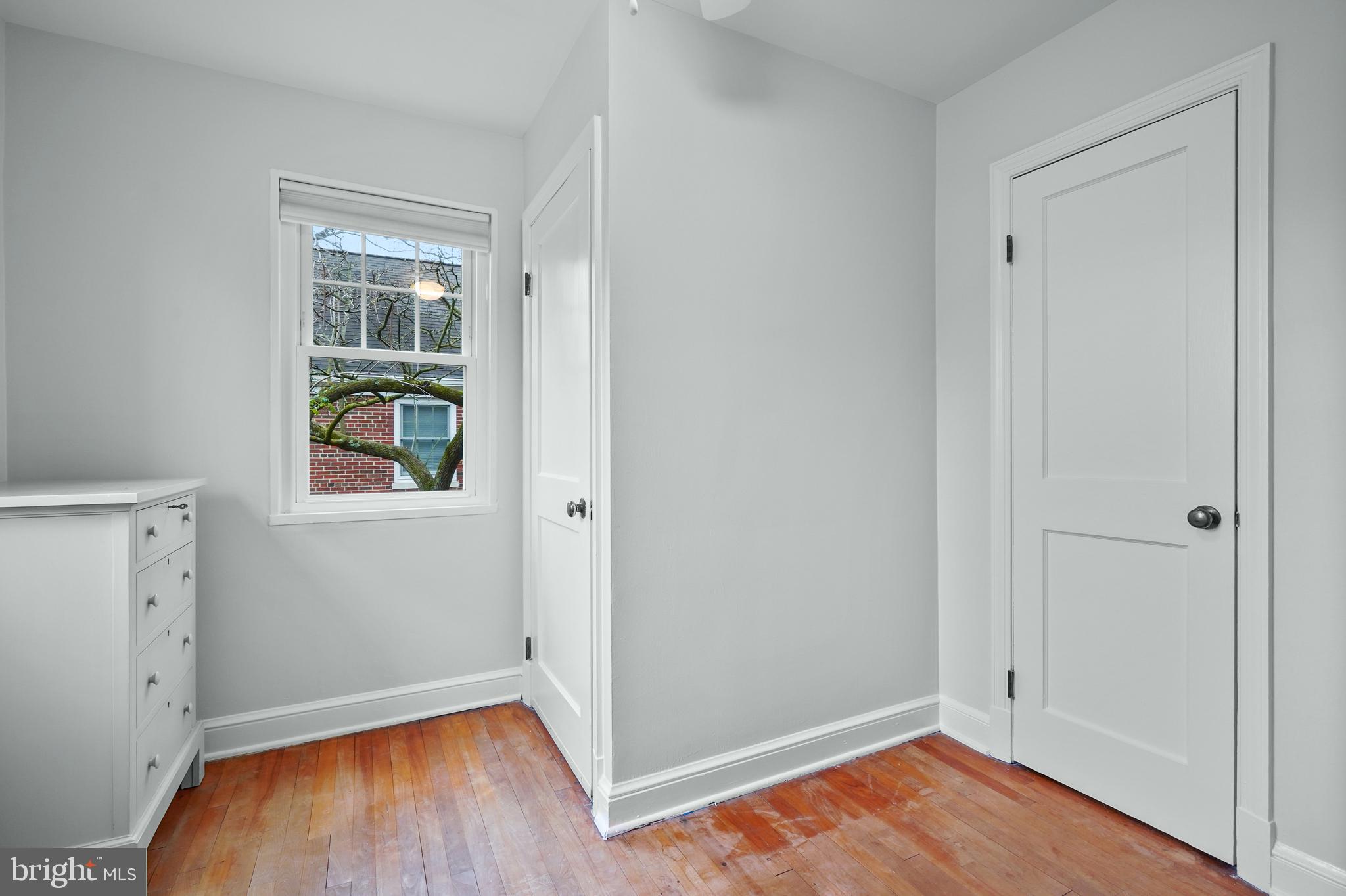 904 W BRADDOCK ROAD