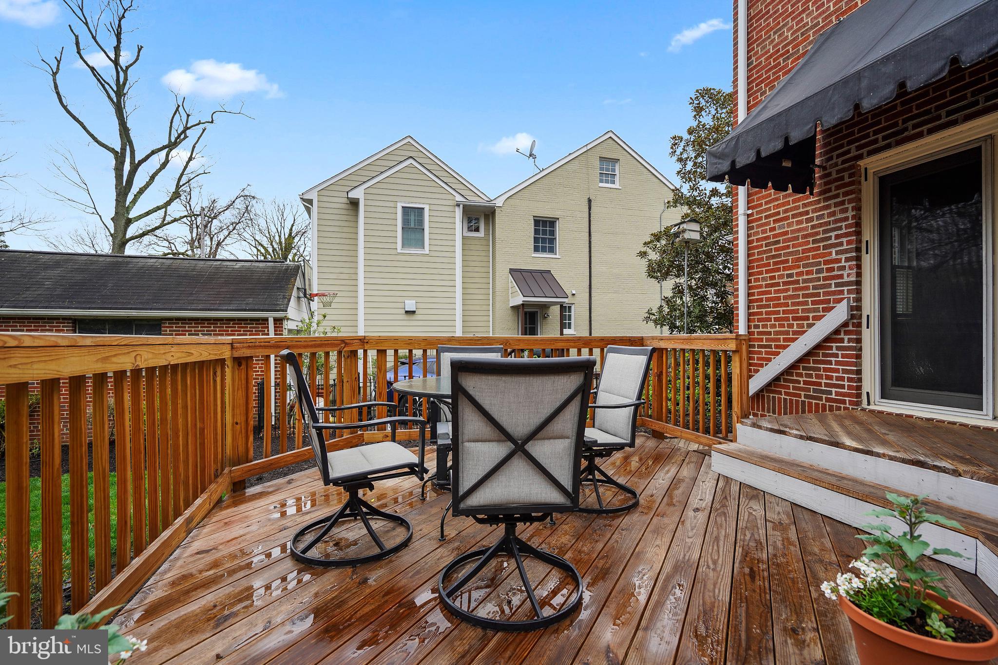 904 W BRADDOCK ROAD