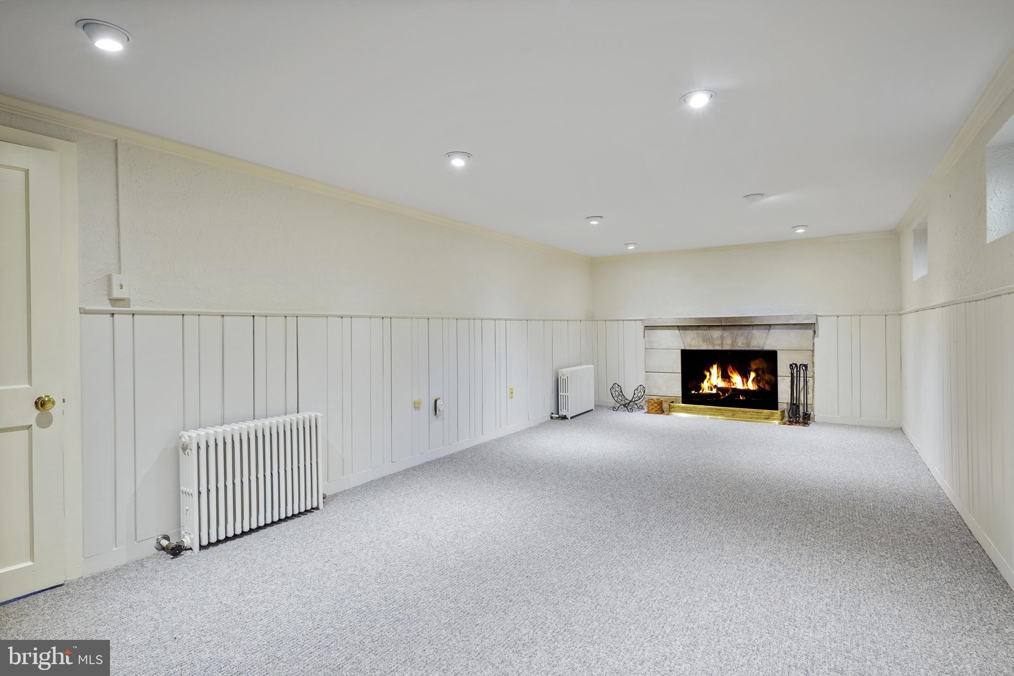 904 W BRADDOCK ROAD