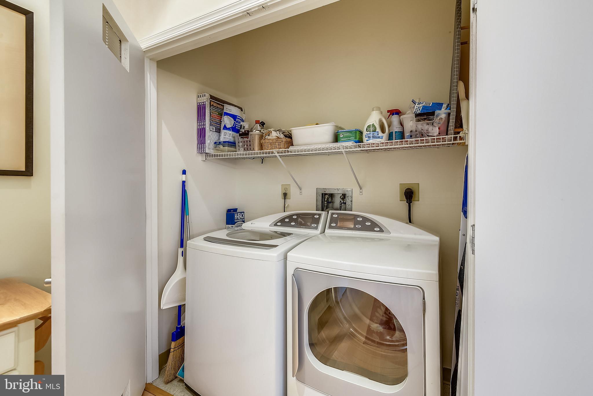 309 HOLLAND LANE 331