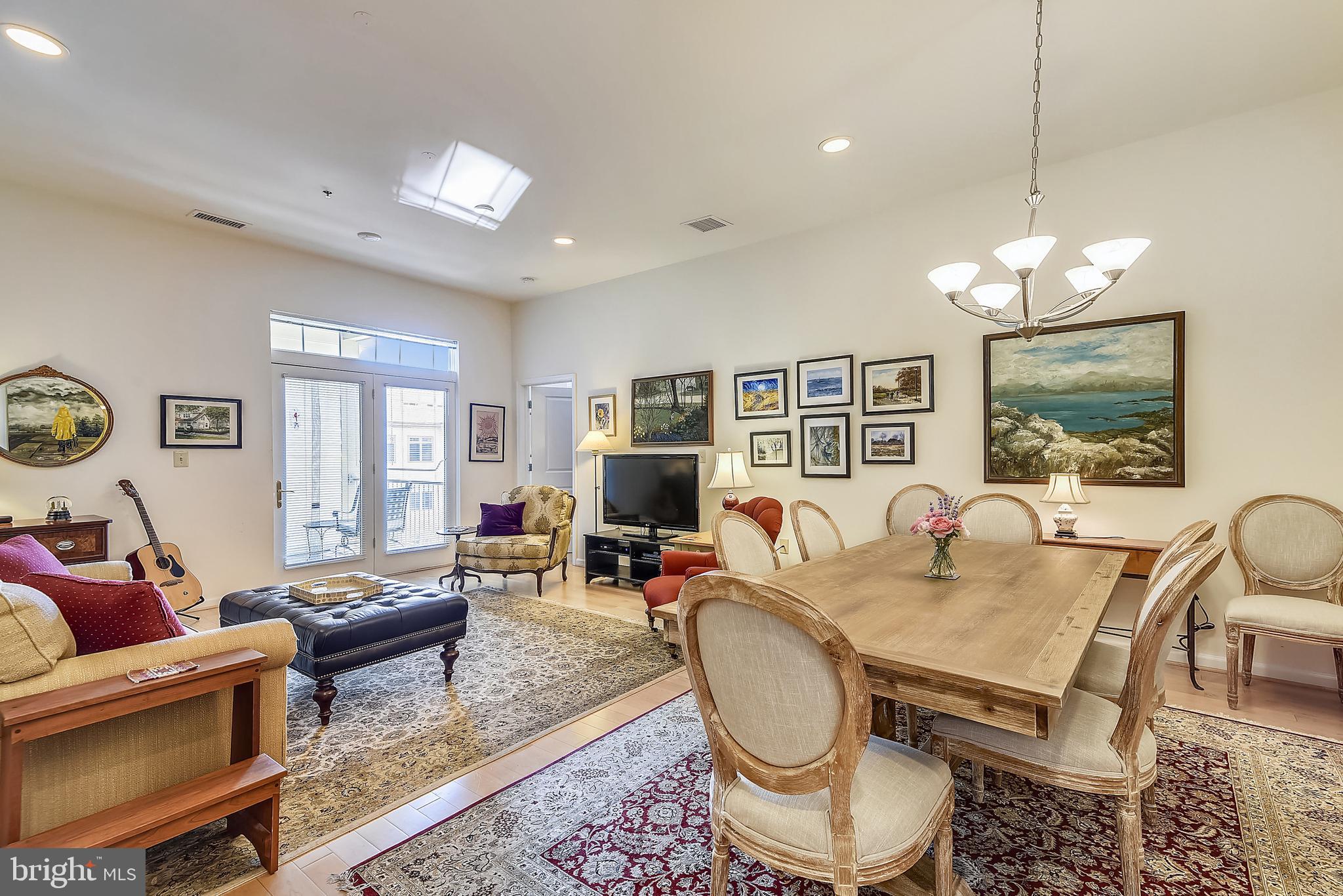 309 HOLLAND LANE 331