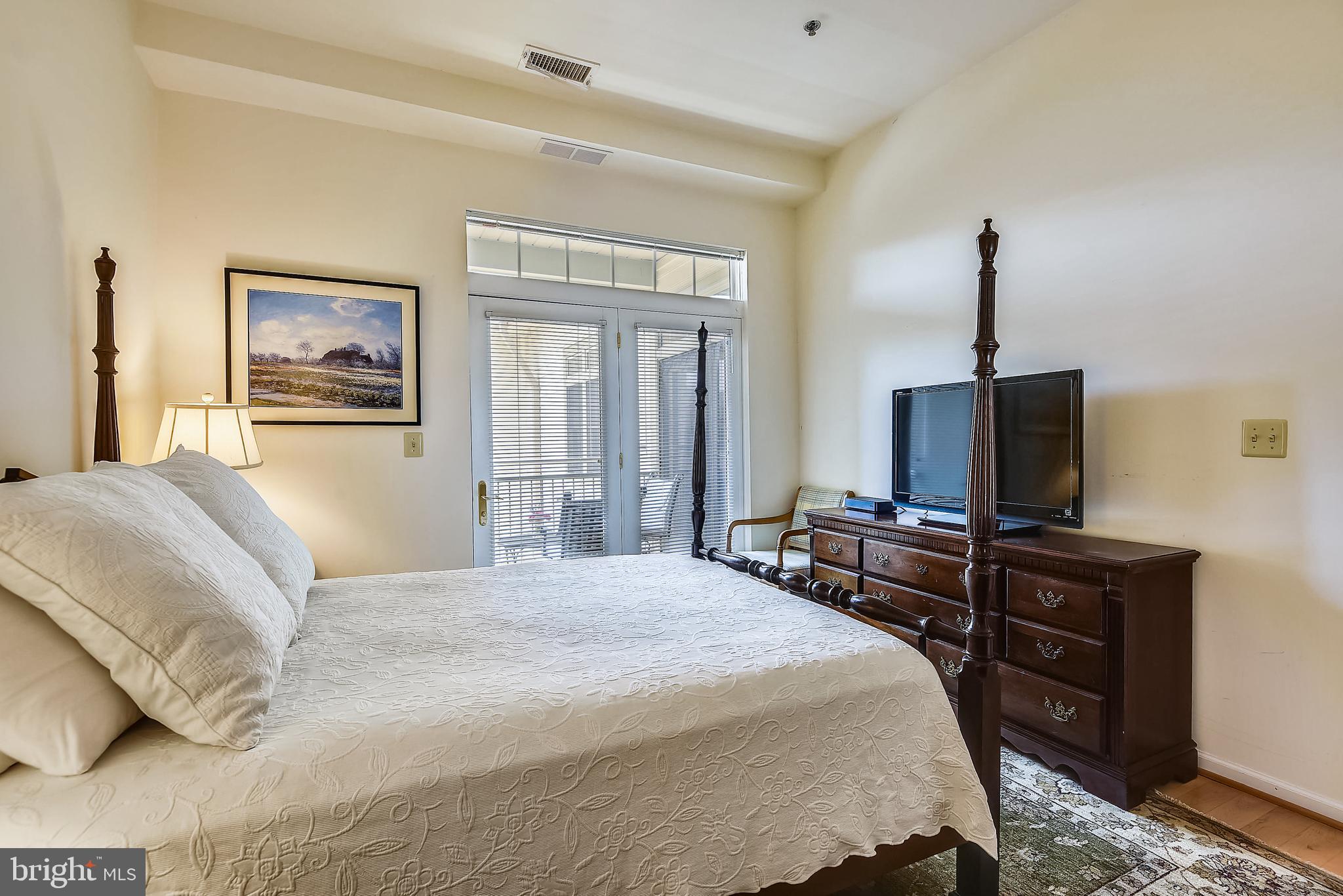 309 HOLLAND LANE 331