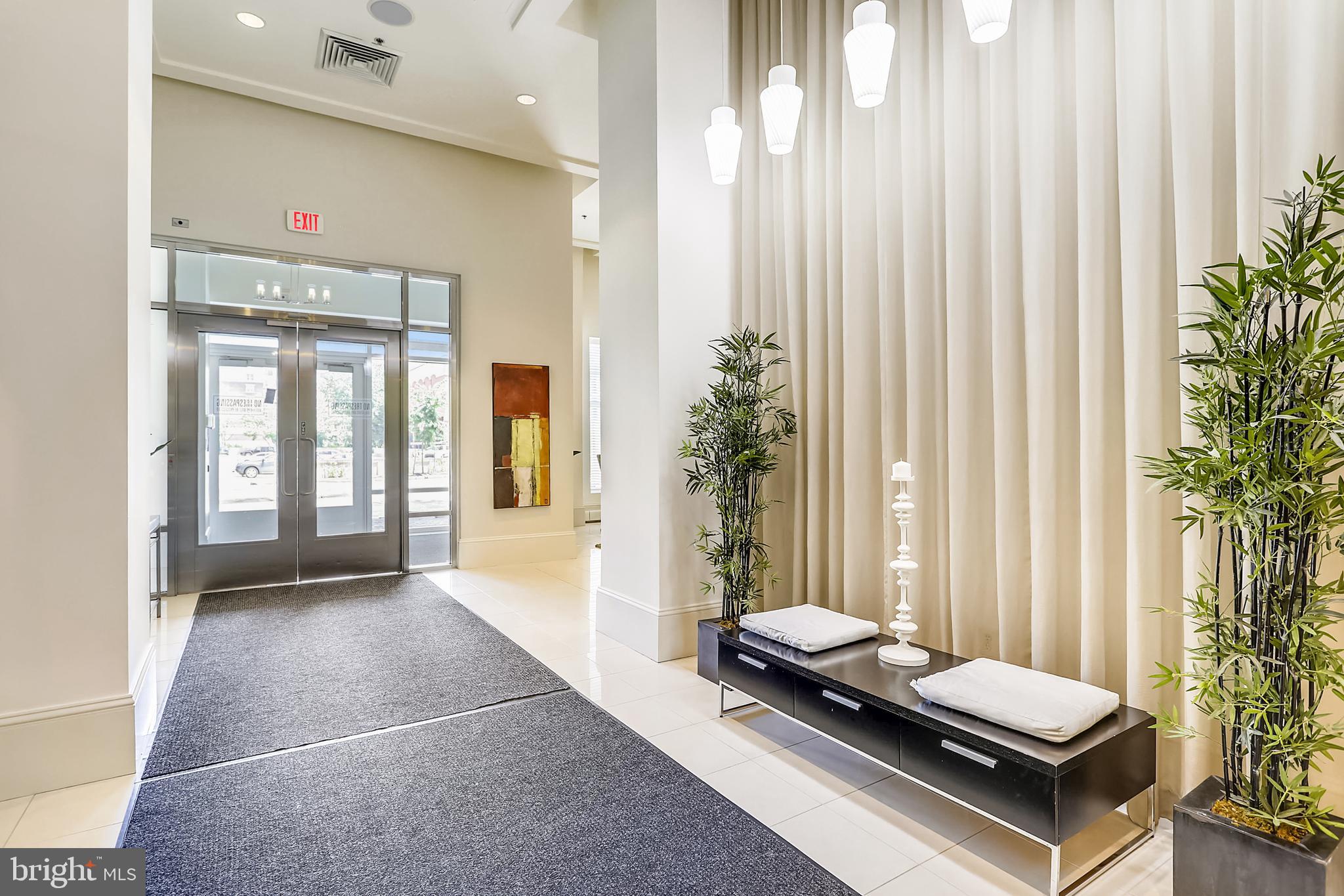 309 HOLLAND LANE 331