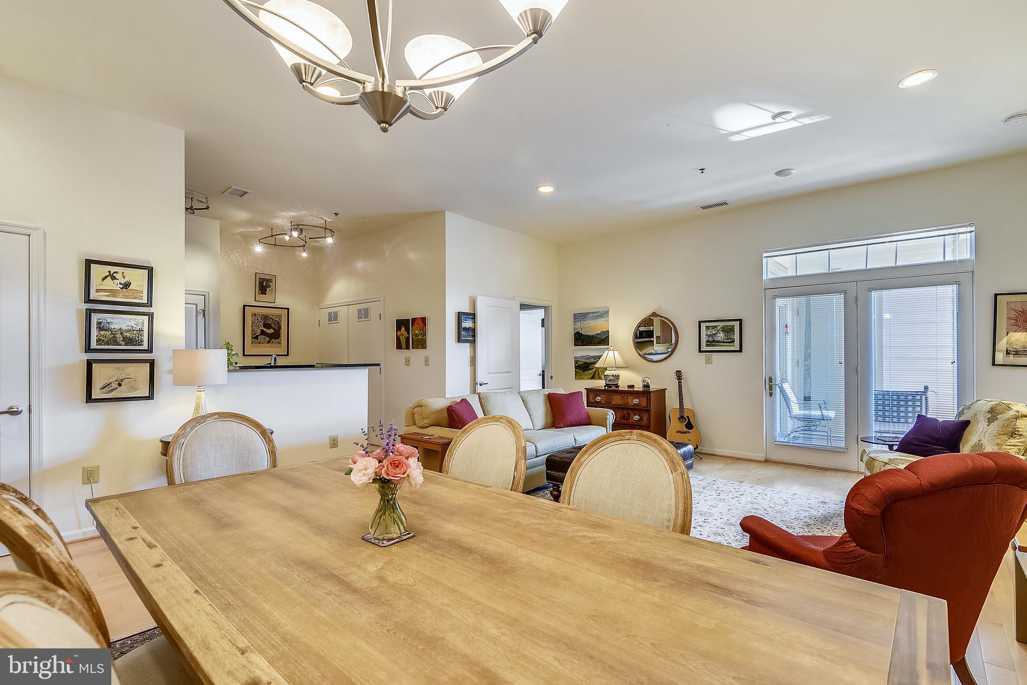 309 HOLLAND LANE 331