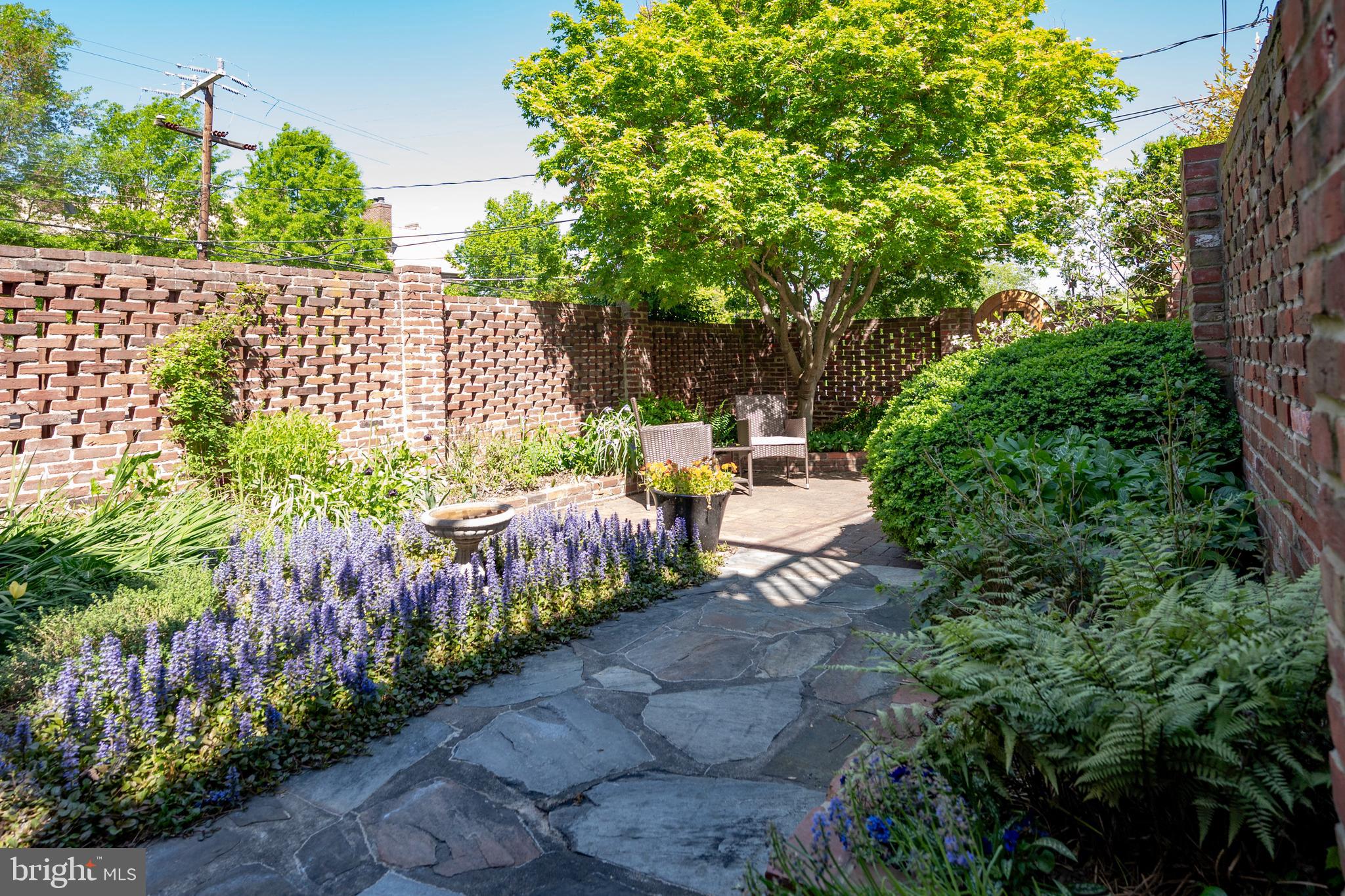 902 S SAINT ASAPH STREET