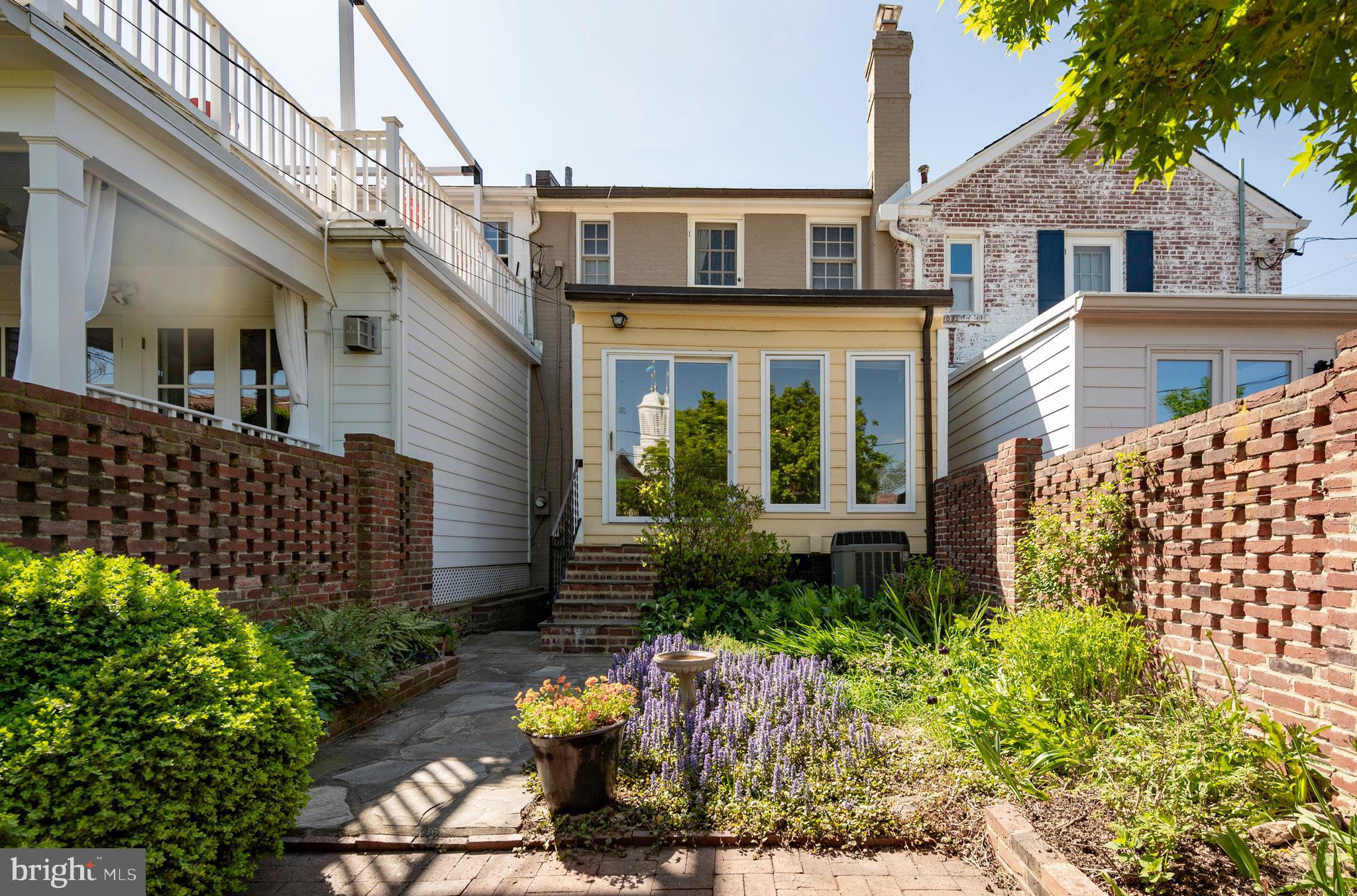 902 S SAINT ASAPH STREET