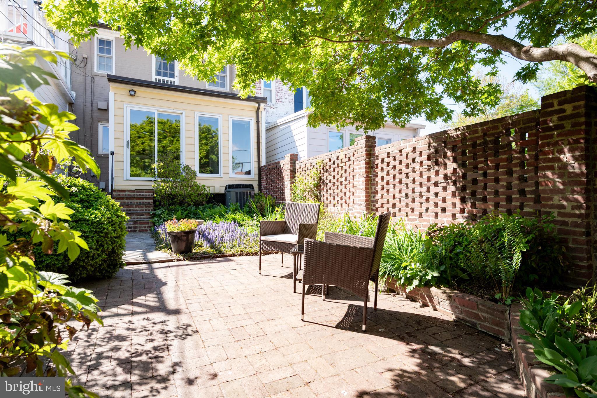 902 S SAINT ASAPH STREET