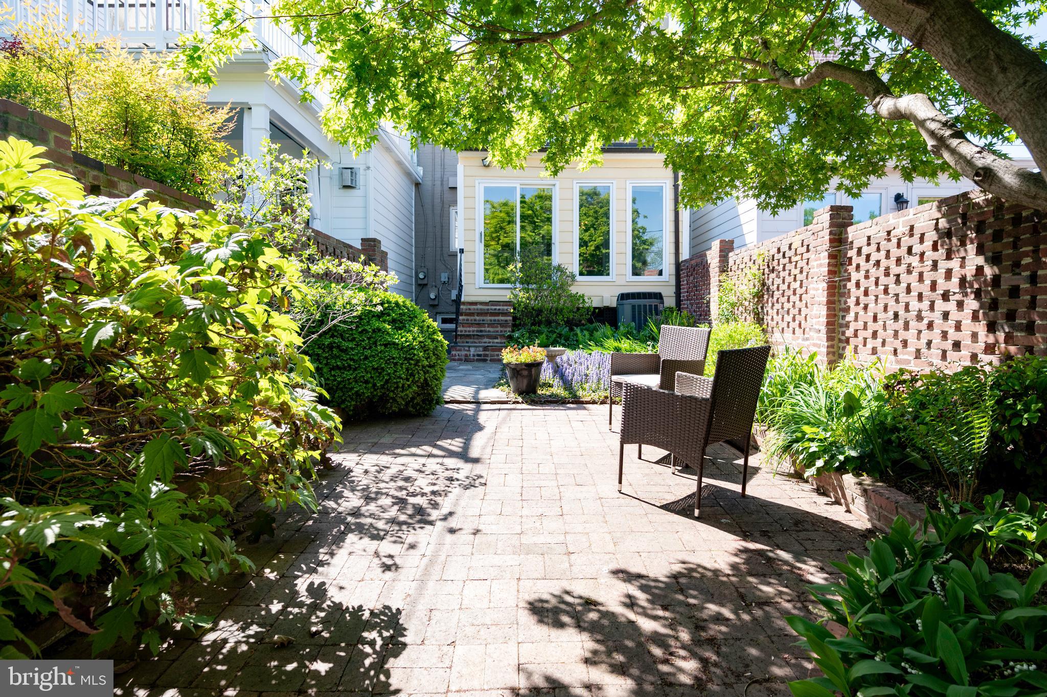 902 S SAINT ASAPH STREET