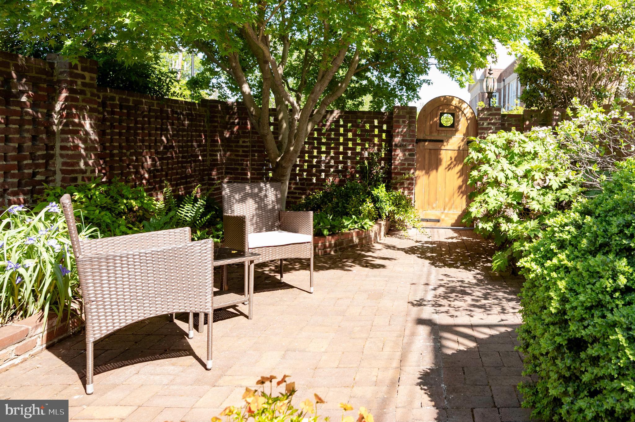 902 S SAINT ASAPH STREET