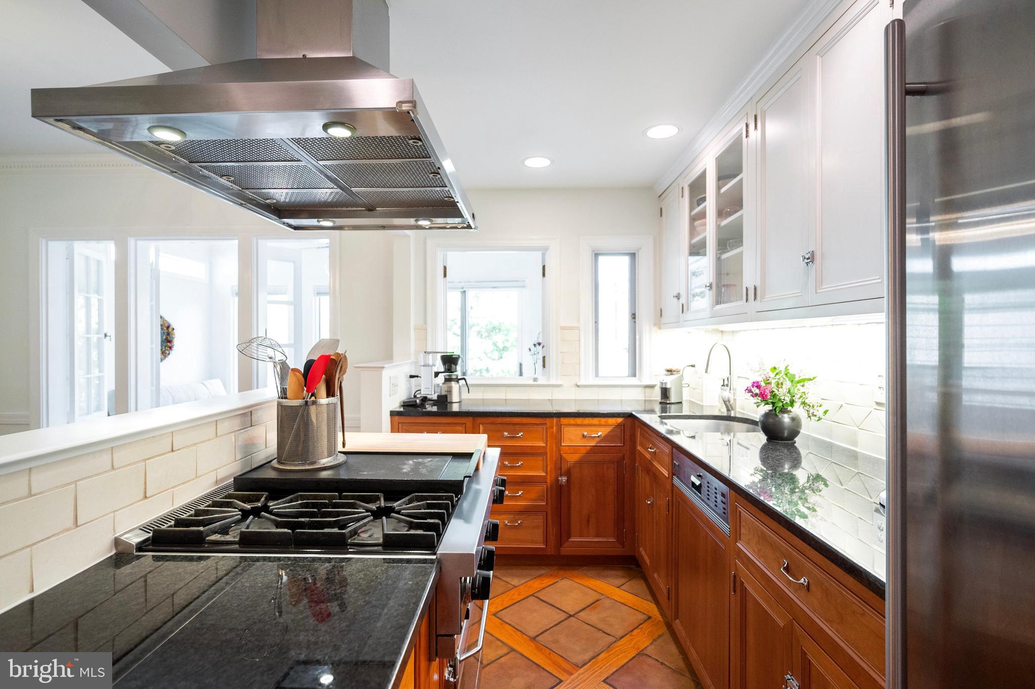 902 S SAINT ASAPH STREET