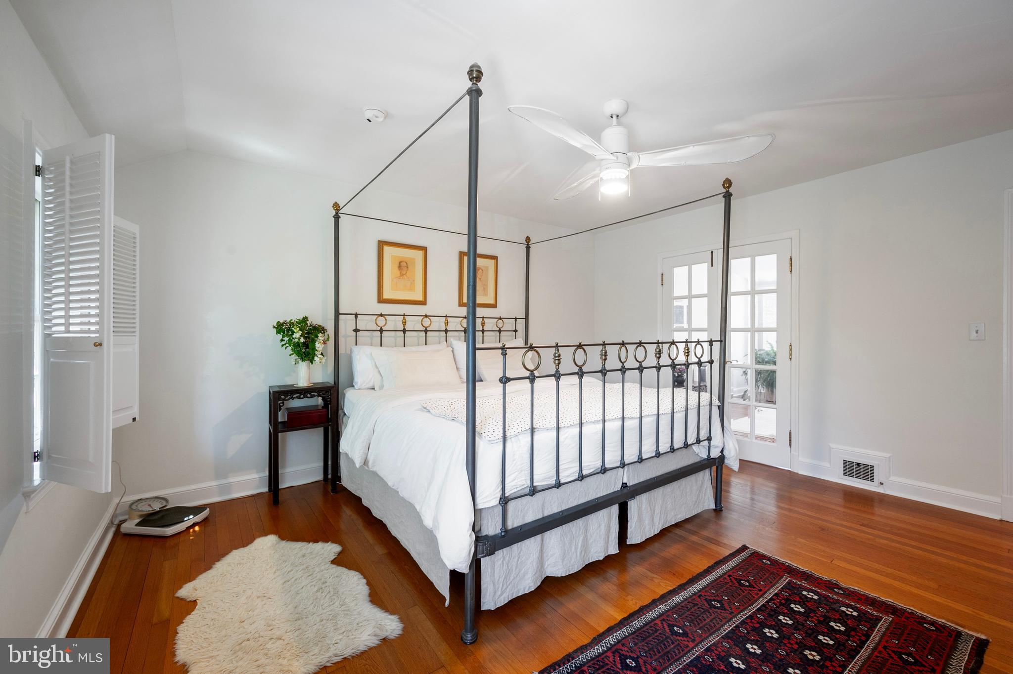 902 S SAINT ASAPH STREET