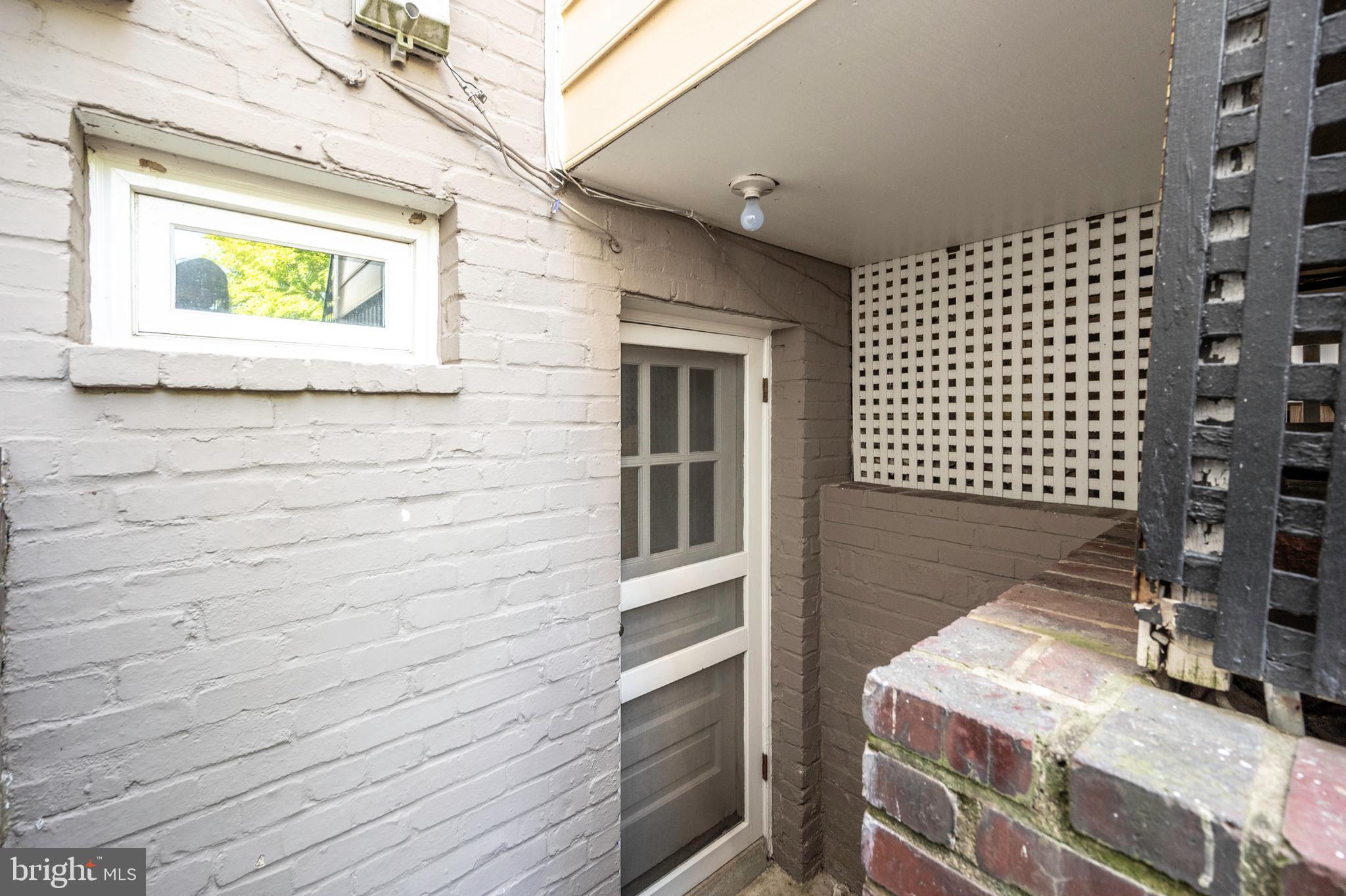 902 S SAINT ASAPH STREET