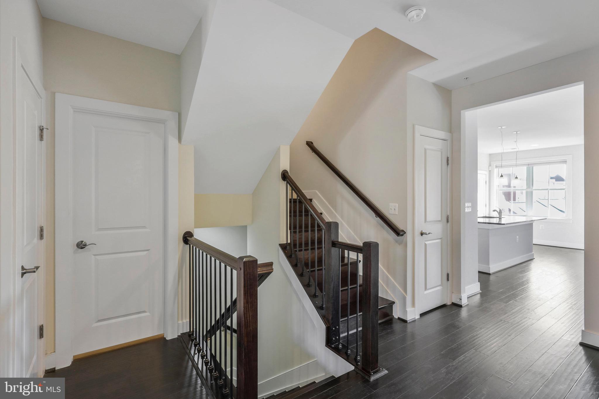 2107 MAIN LINE BOULEVARD 102