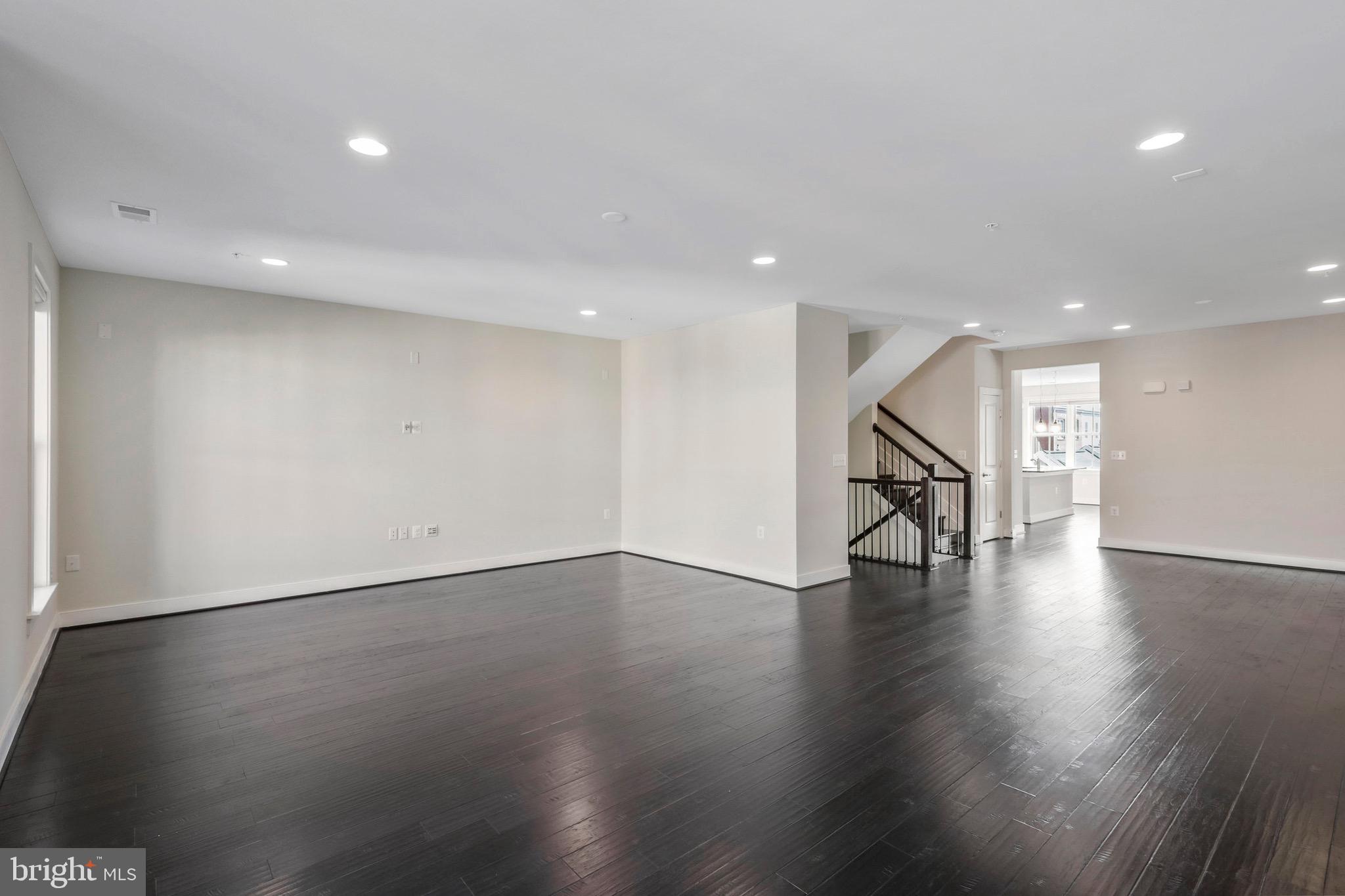 2107 MAIN LINE BOULEVARD 102