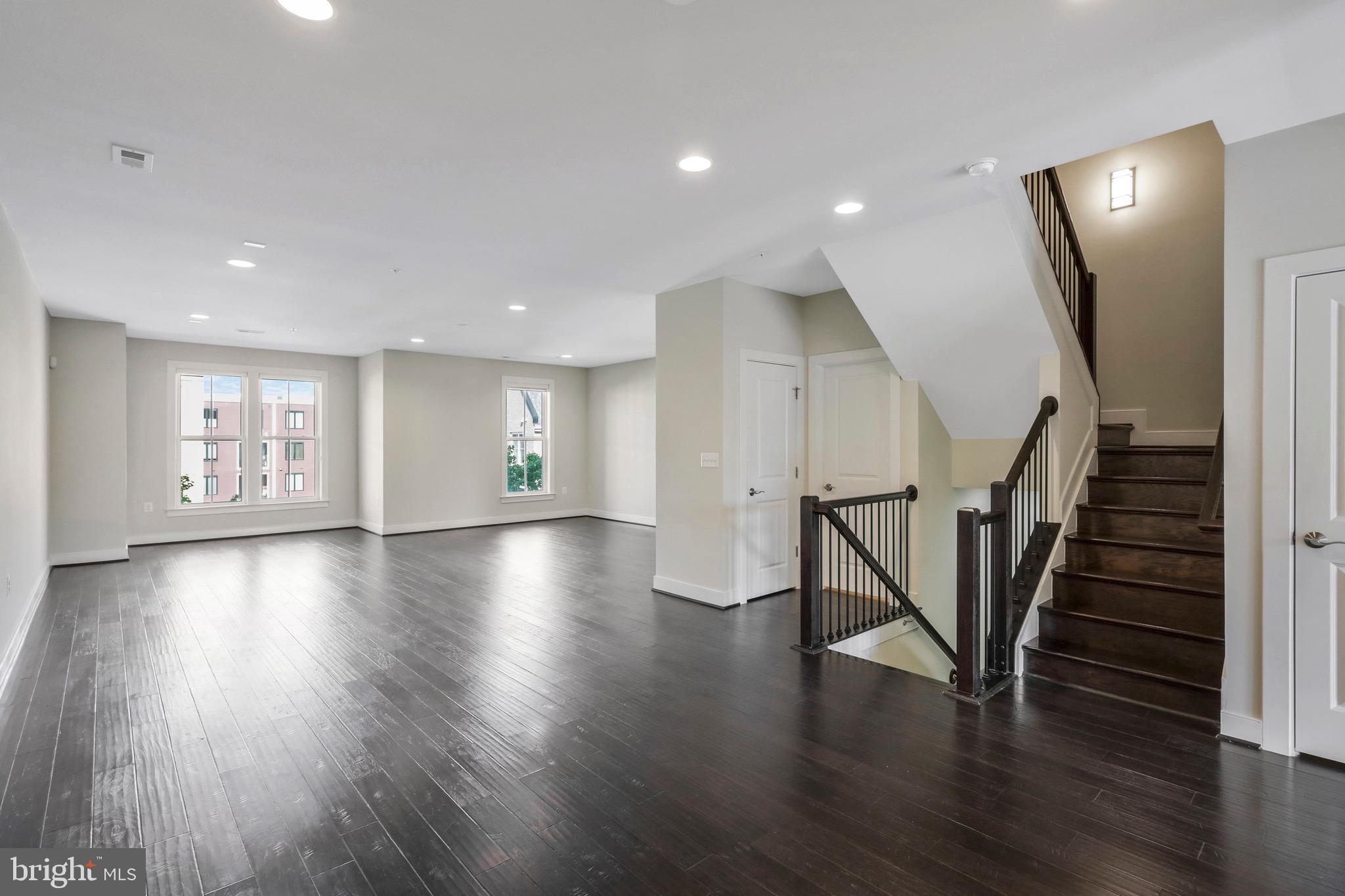 2107 MAIN LINE BOULEVARD 102