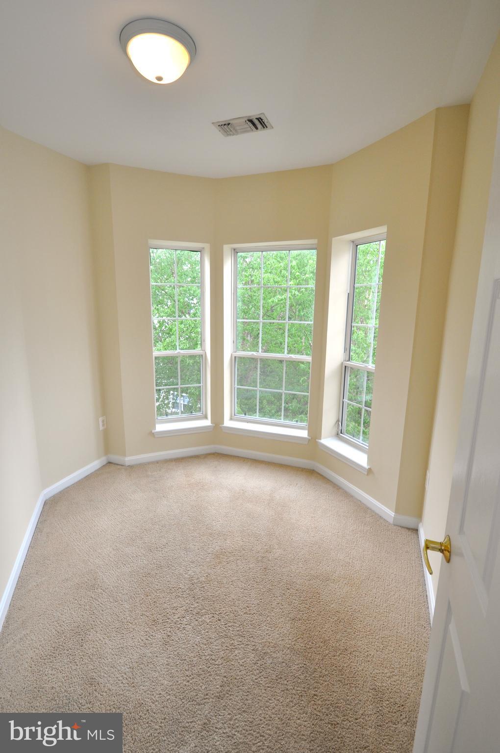 4551 STRUTFIELD LANE 4320